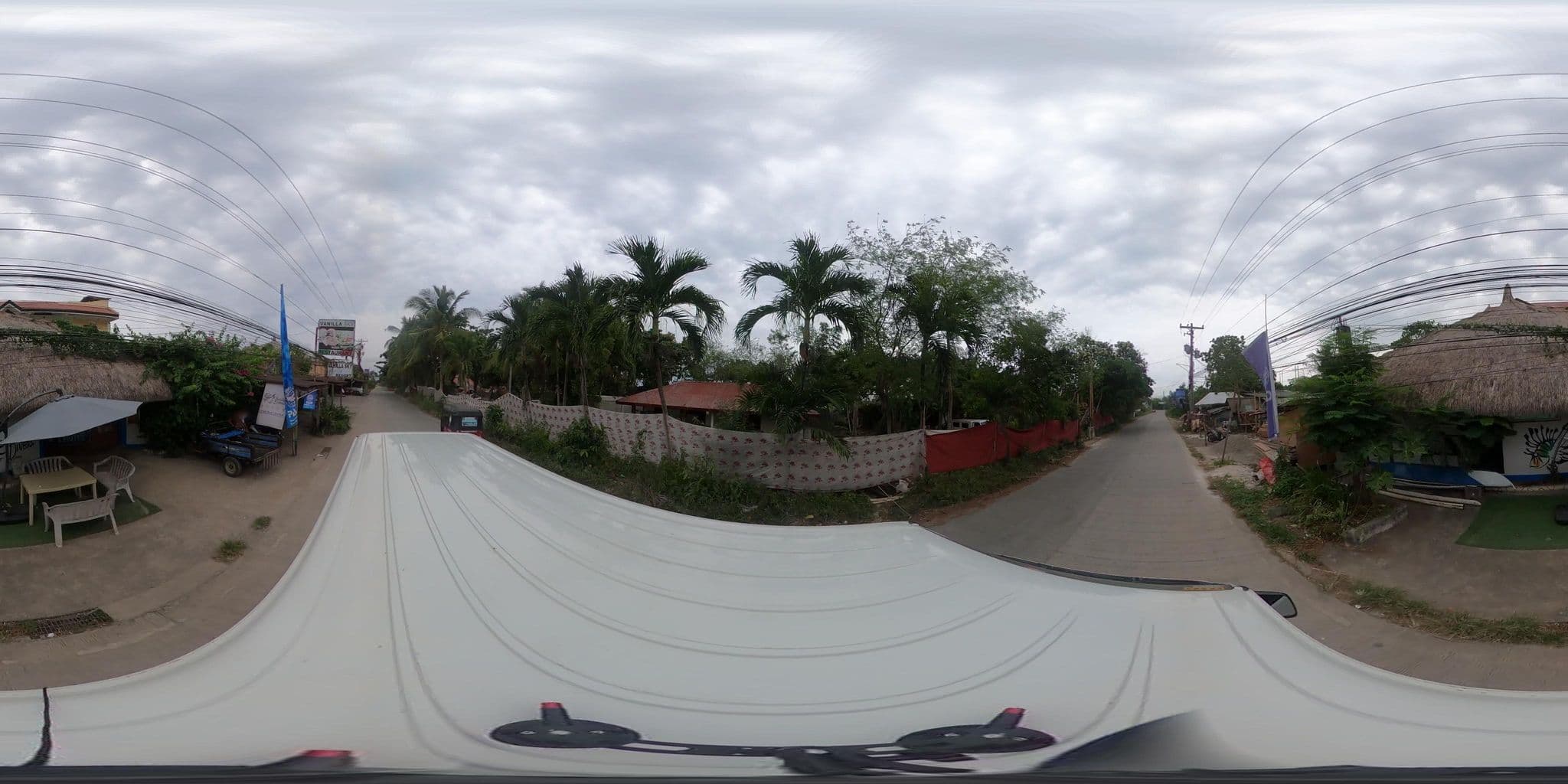Street view near Casa Nove Garden, Tawala