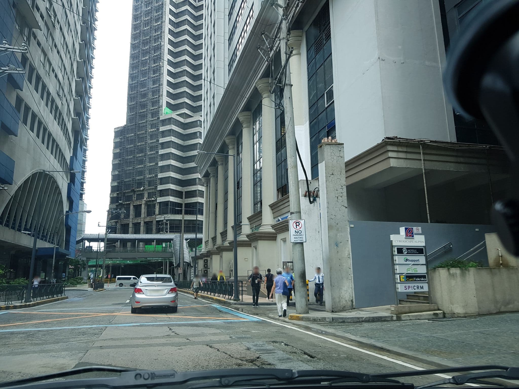 Street view near Go Hotels, Pasig City — © mhayd (CC BY-SA · Mapillary)