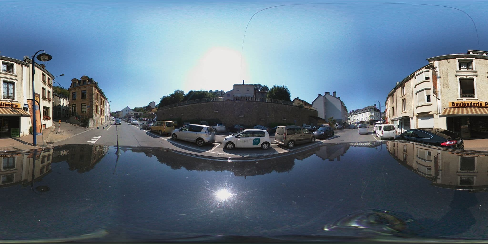 Street view near Golden Lion, Bouillon — © micmin1972 (CC BY-SA · Mapillary)