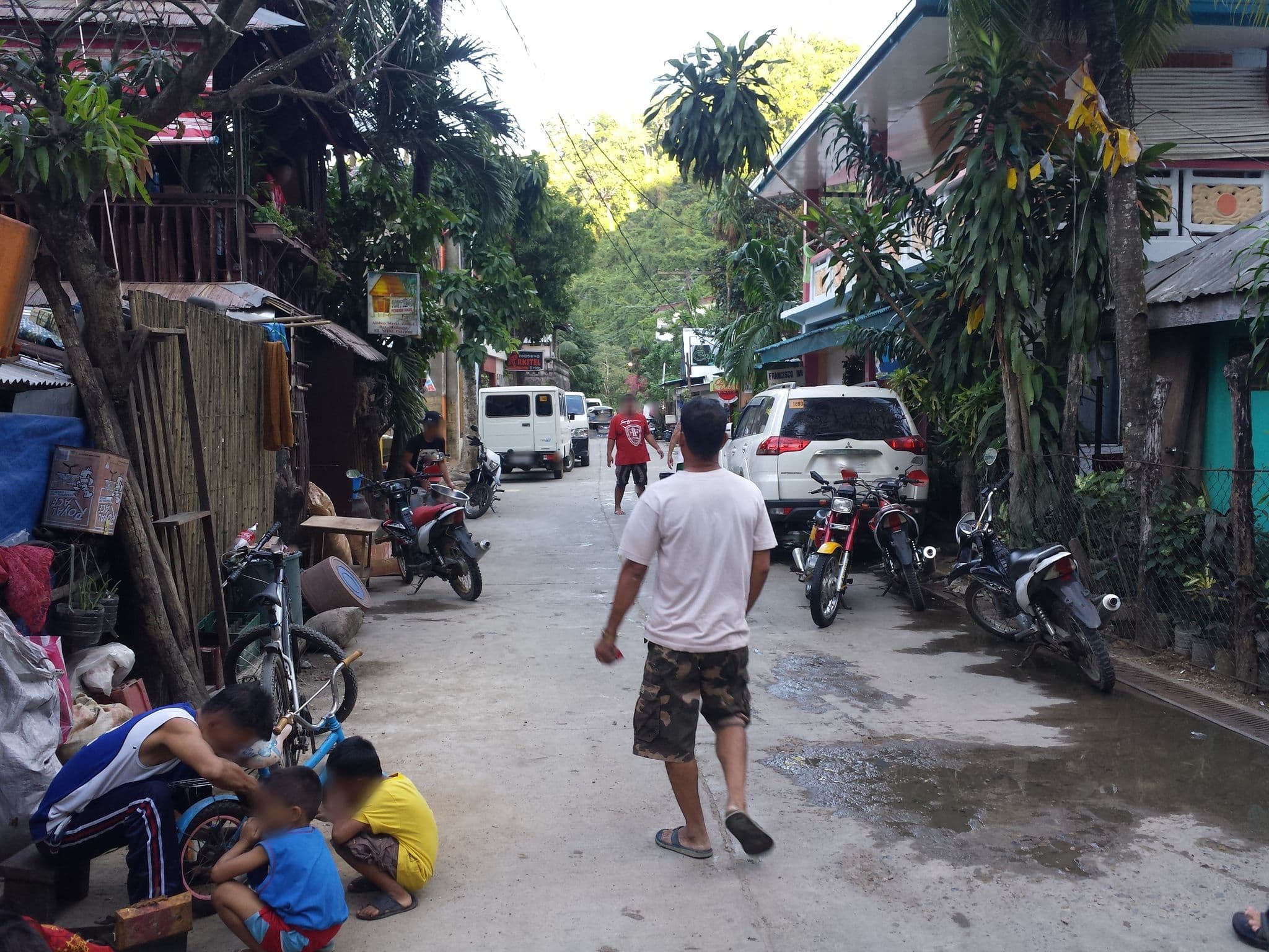 Street view near Arkitels BnB, El Nido — © mrtmrt (CC BY-SA · Mapillary)