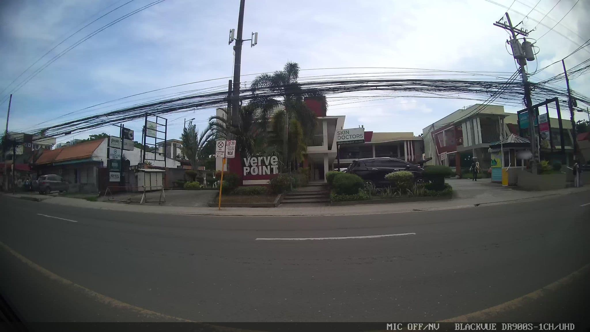 Street view near Rosedale Suites, Apas — © Kaart---LEFT (CC BY-SA · Mapillary)
