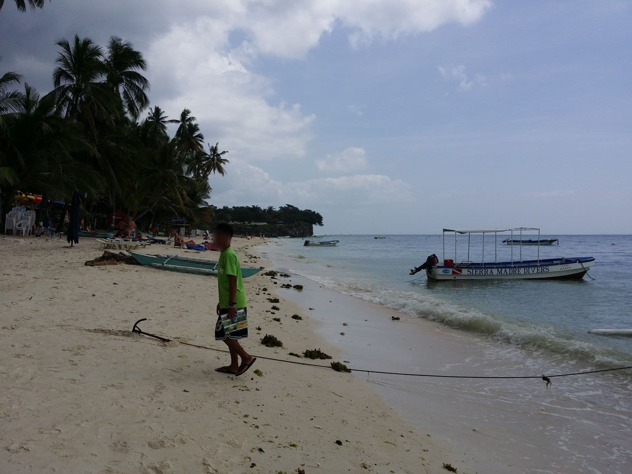 Street view near Hayahay Resort, Tawala