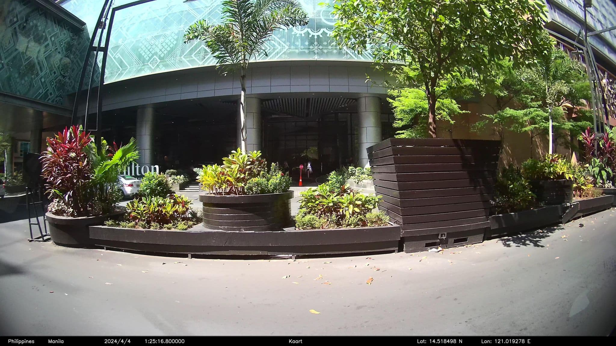 Street view near Hilton Manila Newport World Resorts, Pasay — © kaart_3 (CC BY-SA · Mapillary)