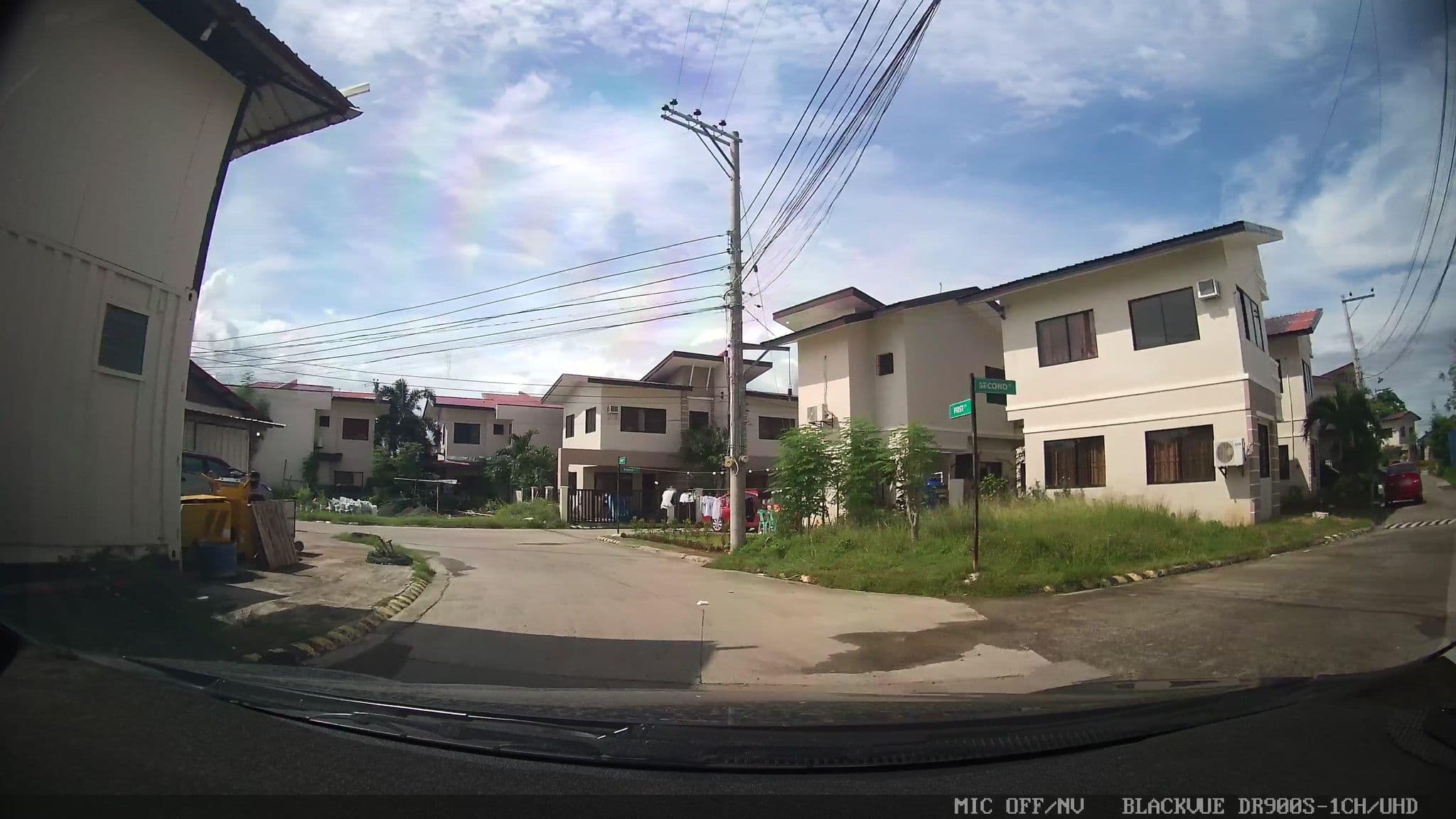 Street view near MACTAN PLAINS, Lapu-Lapu City — © Kaart---FRONT (CC BY-SA · Mapillary)
