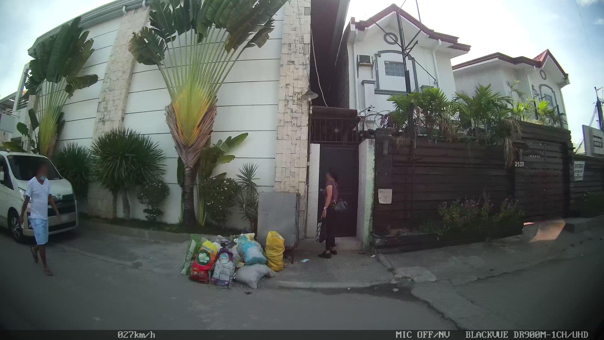 Street view near Red Doorz, Balibago — © kaart_2 (CC BY-SA · Mapillary)