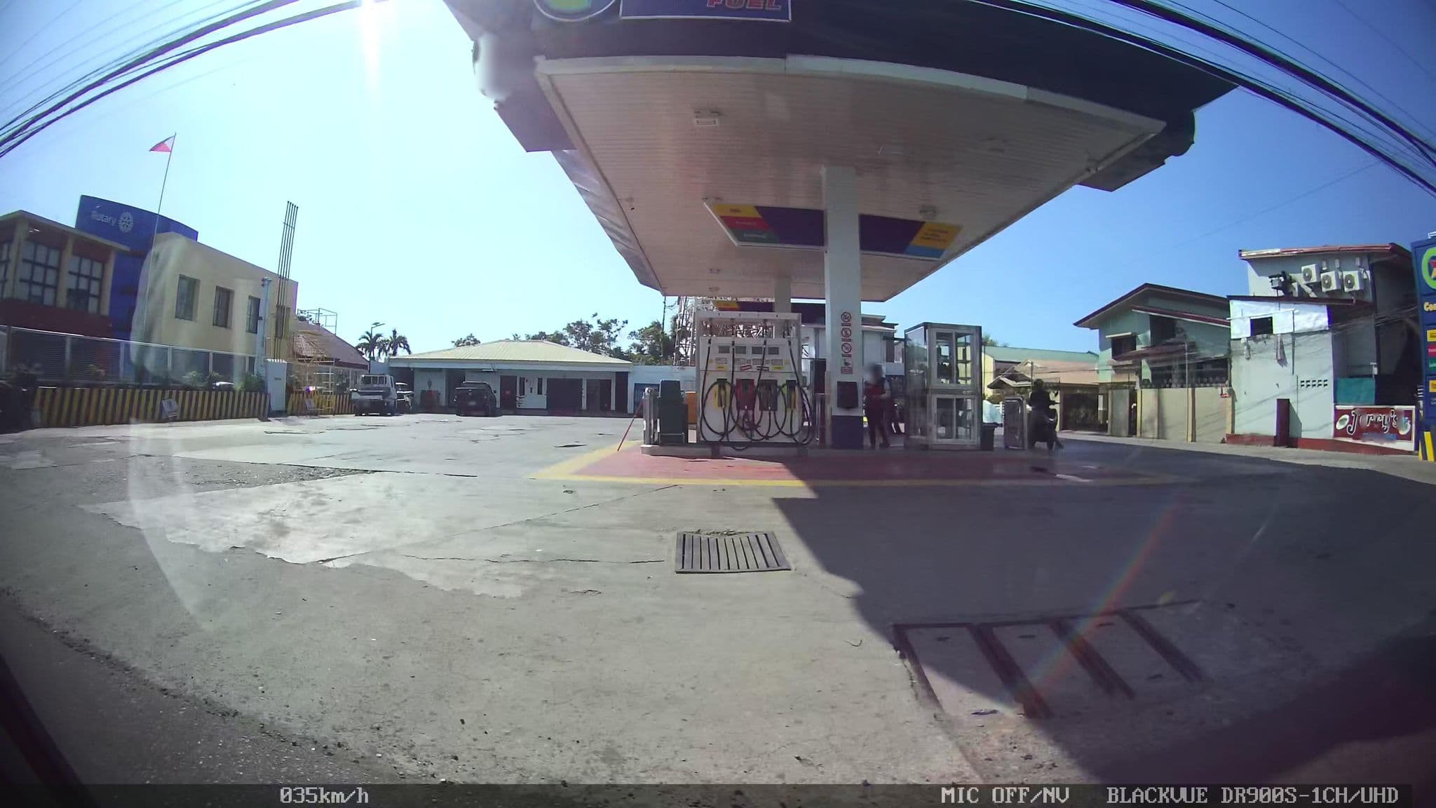 Street view near Kimberly’s Apartment, Paringao — © Kaart---RIGHT (CC BY-SA · Mapillary)