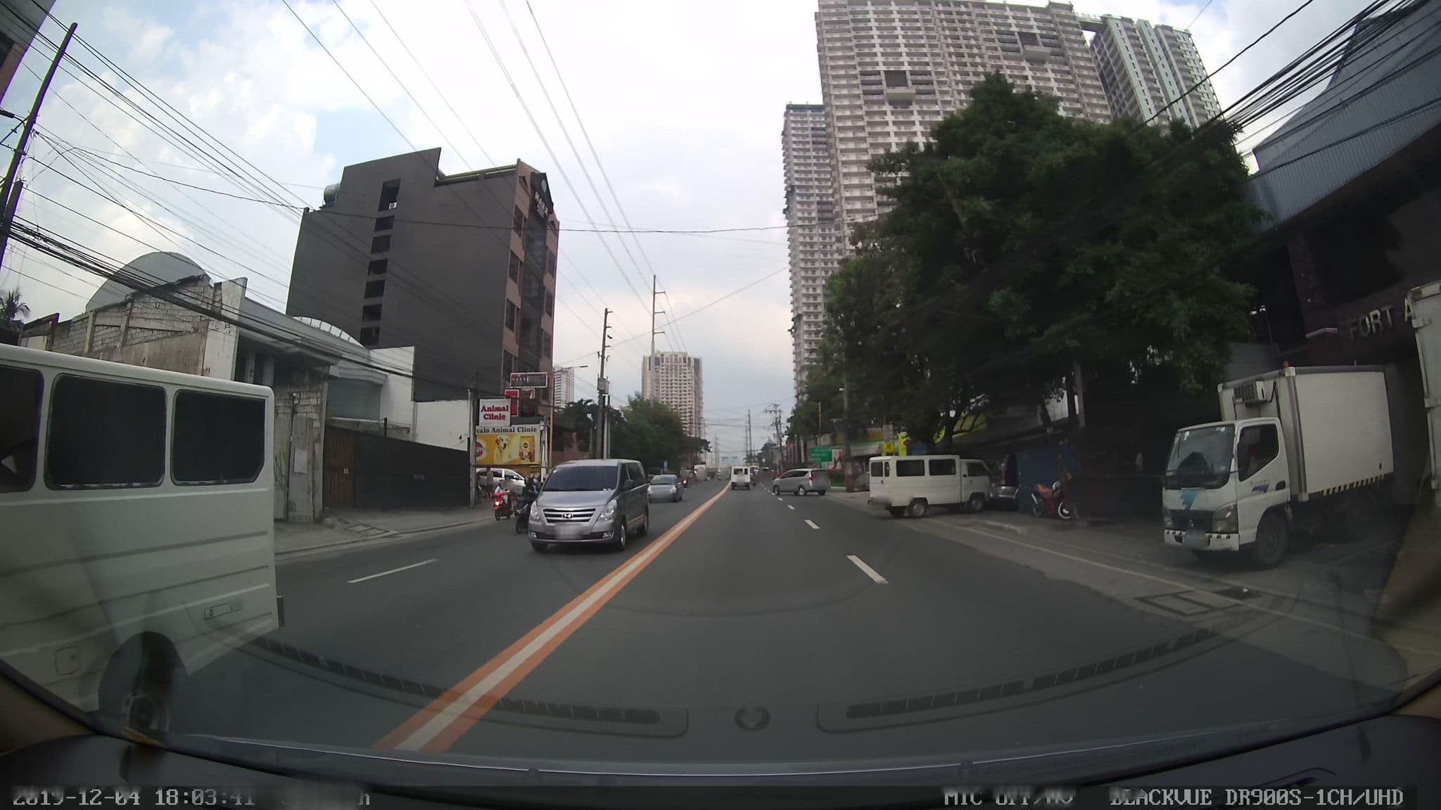 Street view near MAXX Hotel Ortigas, Pasig City — © GOwin (CC BY-SA · Mapillary)
