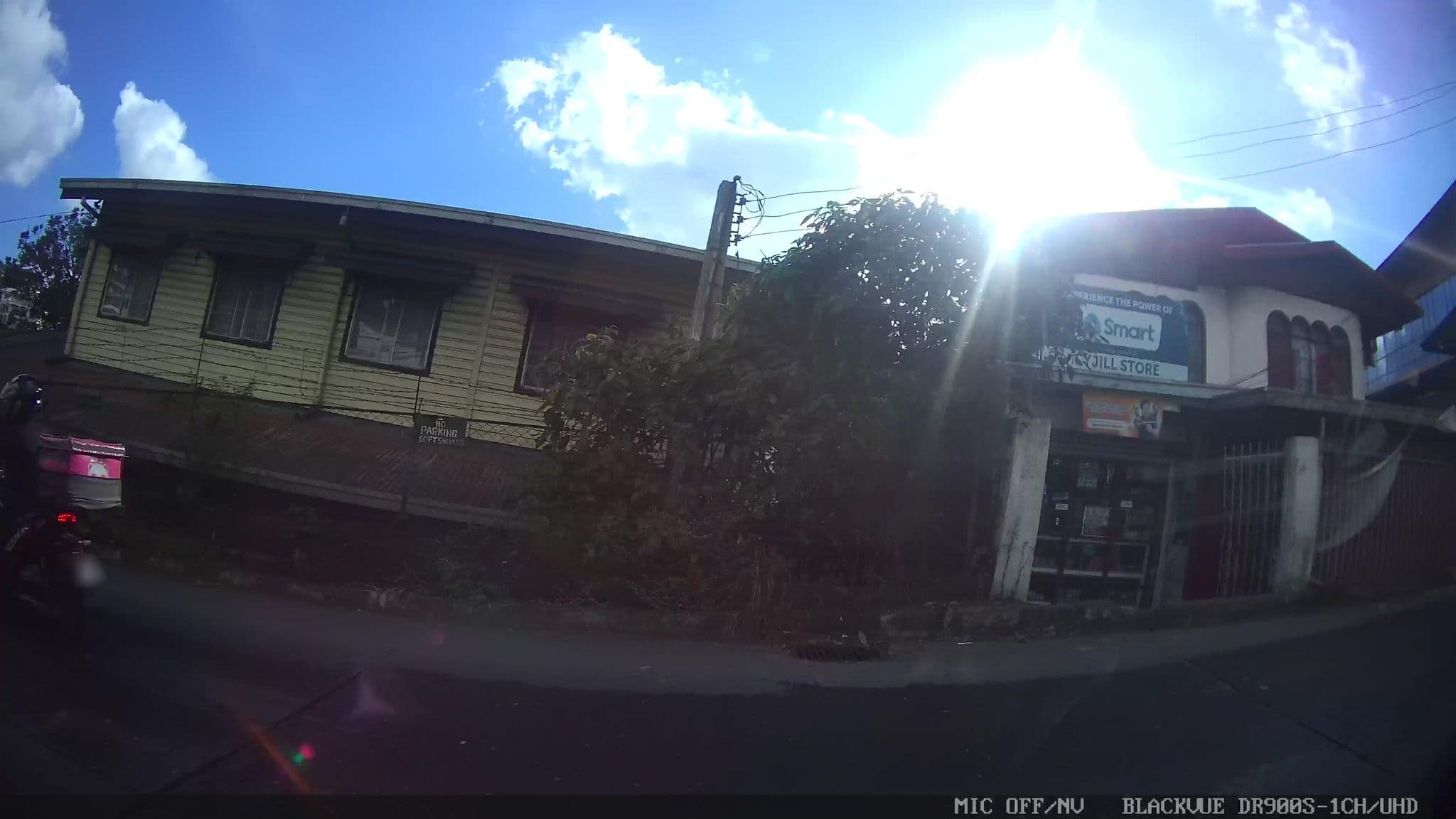 Street view near The Half House, Baguio