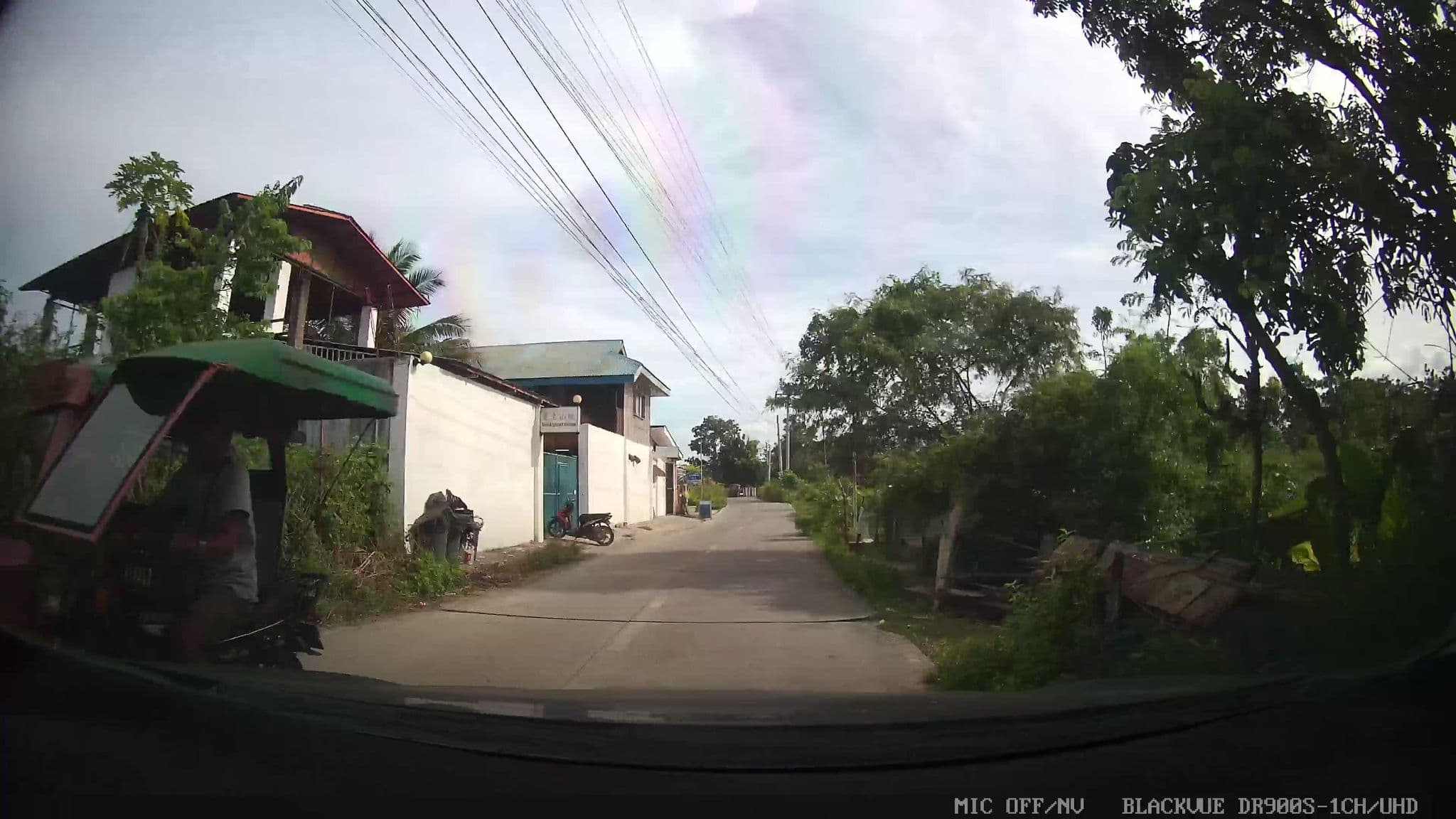 Street view near Berni's Hostel, Basdiot — © Kaart---FRONT (CC BY-SA · Mapillary)