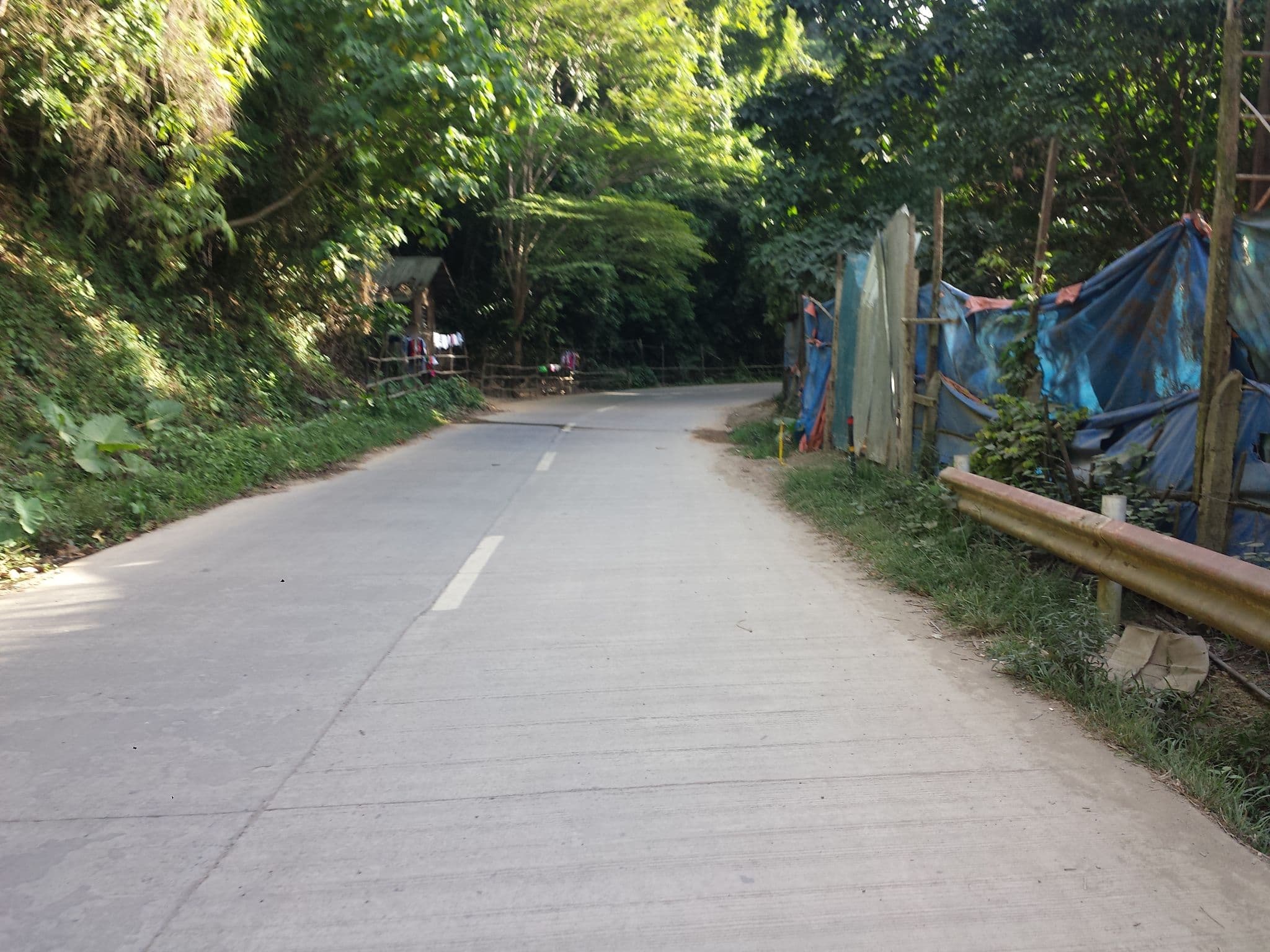 Street view near Spin Designer Hostel, El Nido