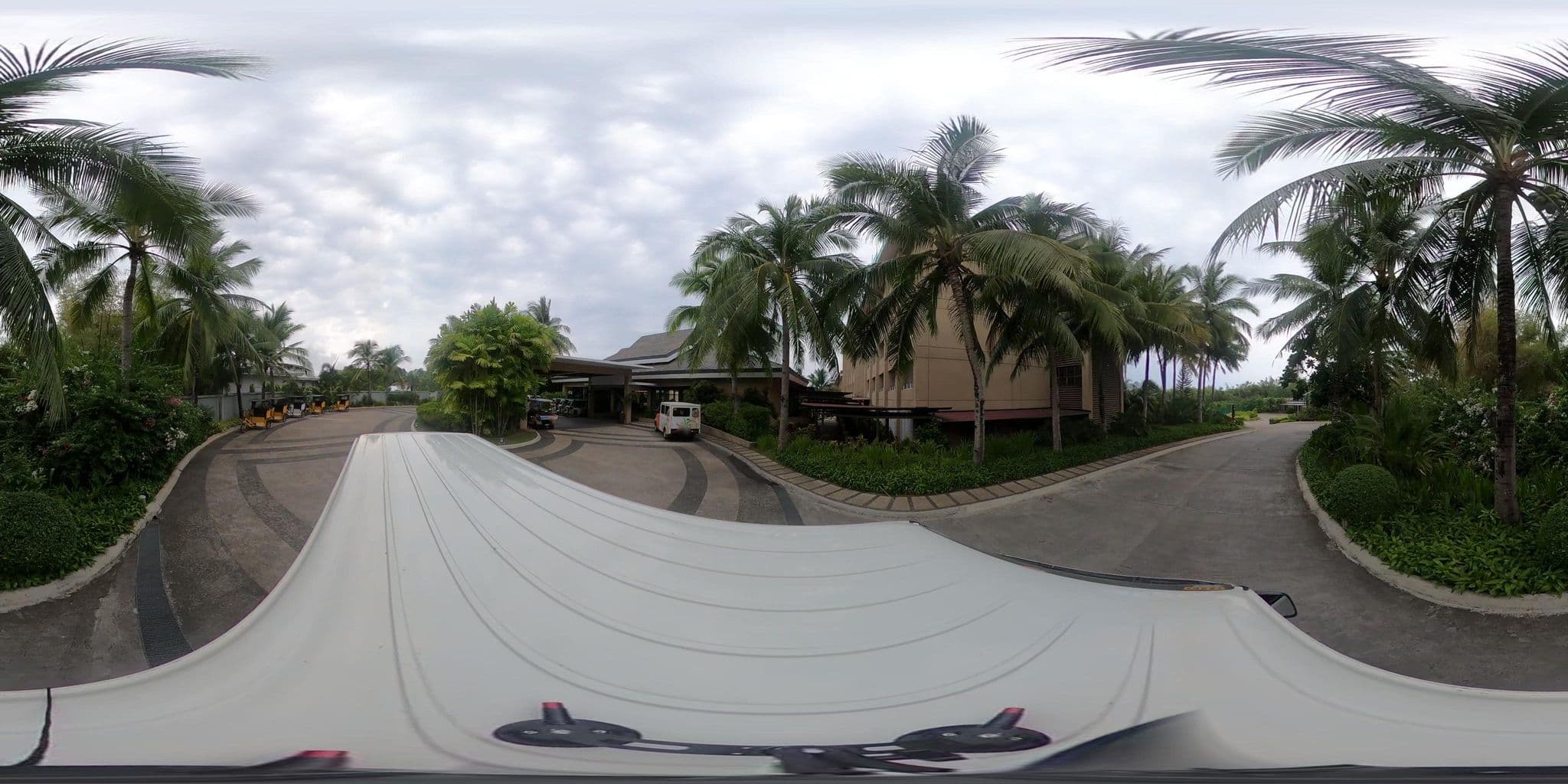 Street view near BE Grand Resort Bohol, Tawala