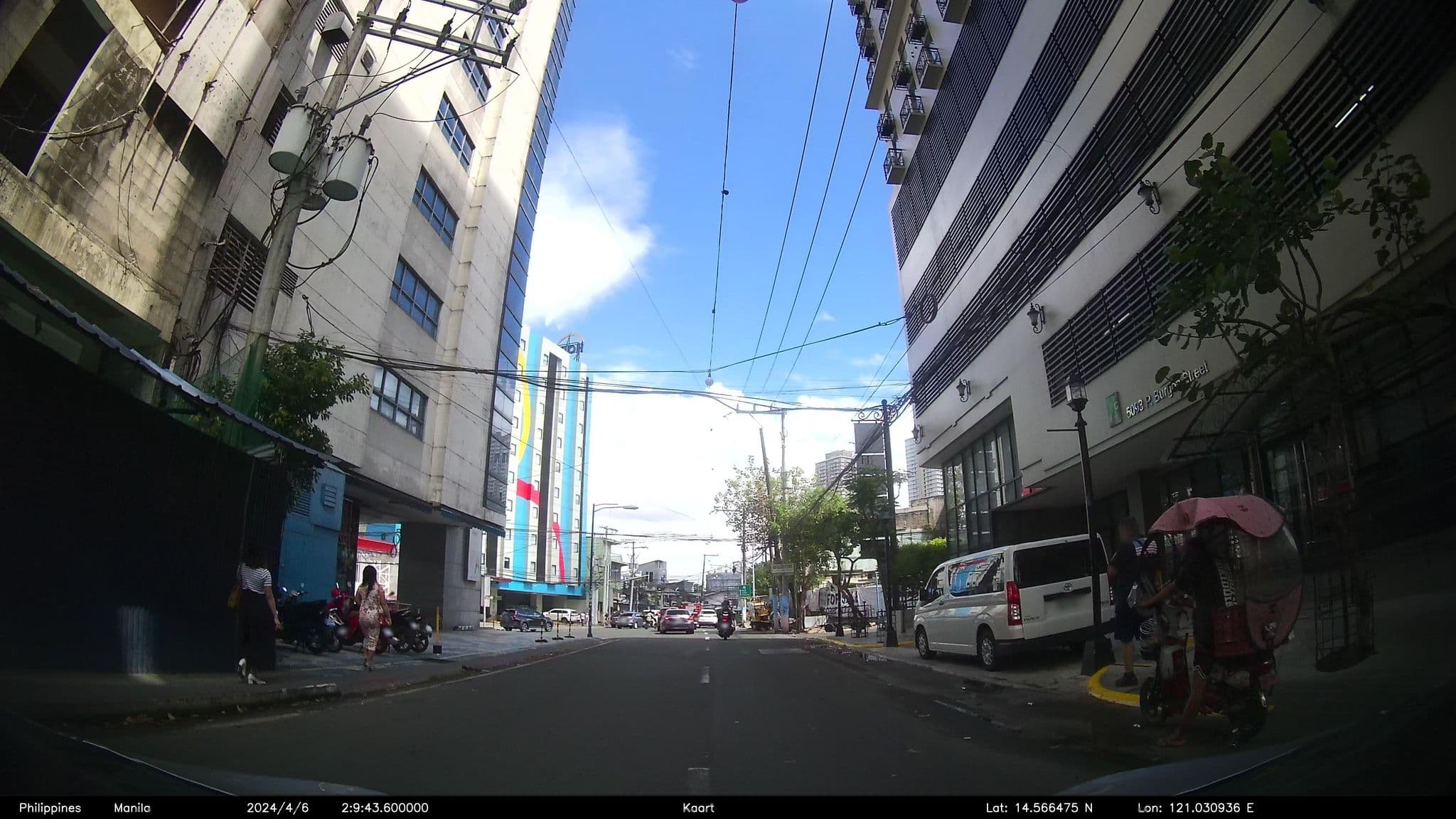Street view near Lub d Hostel, Bel Air — © kaart_3 (CC BY-SA · Mapillary)