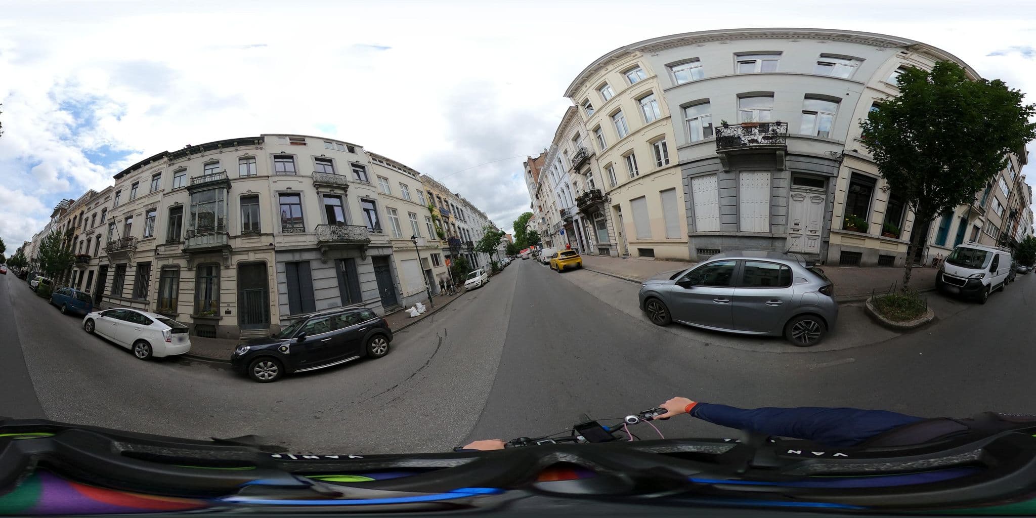 Street view near Les Bluets, Saint-Gilles — © Stefdegreef (CC BY-SA · Mapillary)