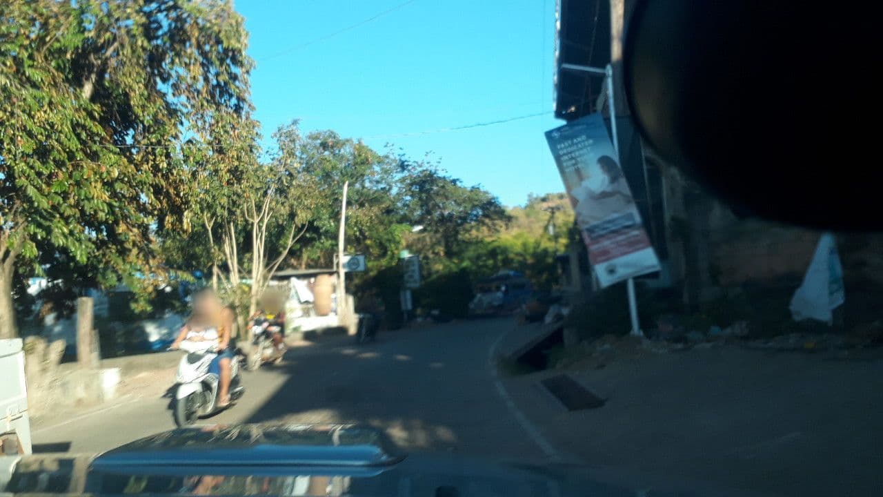 Street view near Tropicasa, Coron