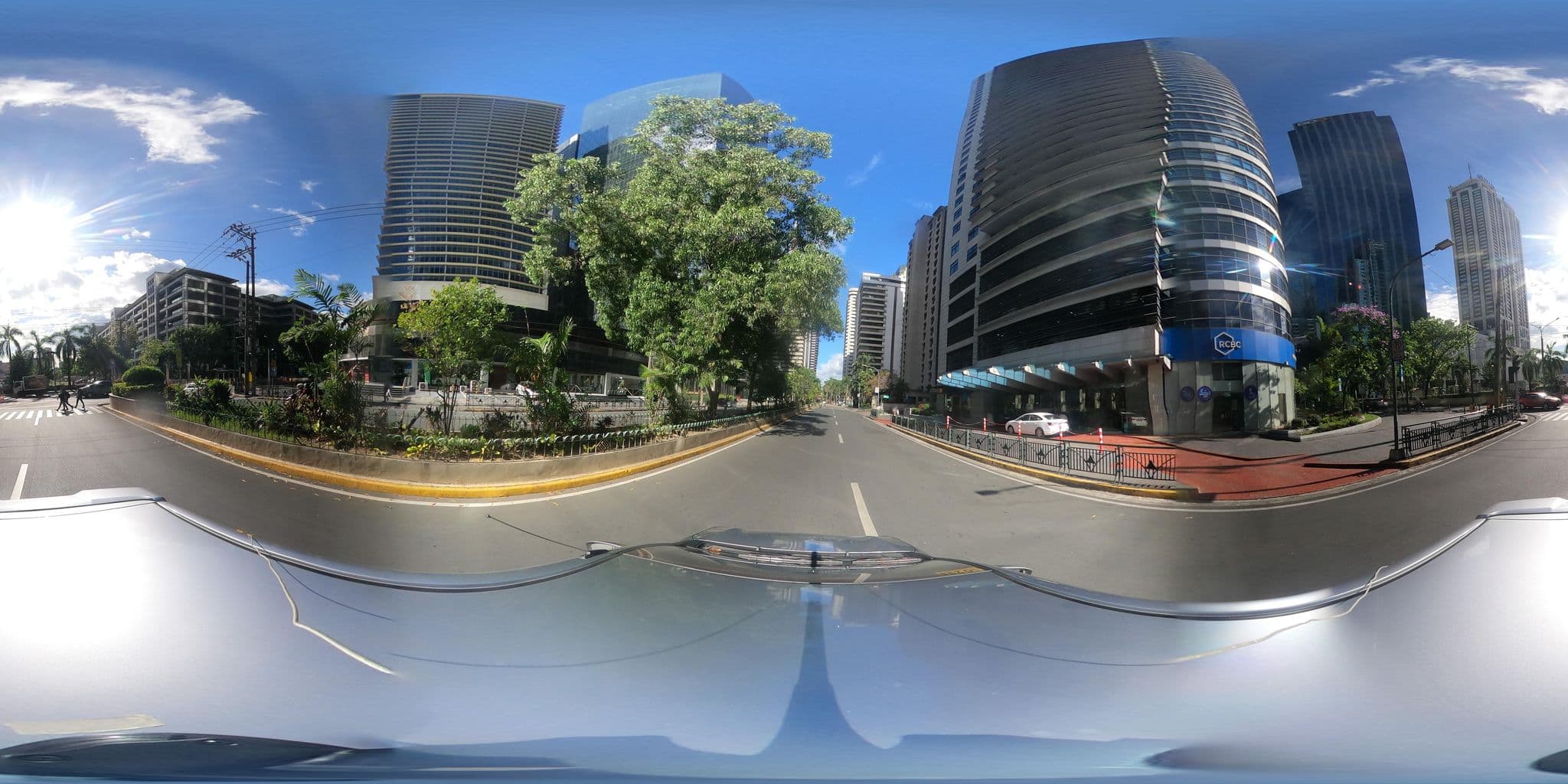 Street view near The Malayan Plaza, Pasig City — © kaart5 (CC BY-SA · Mapillary)