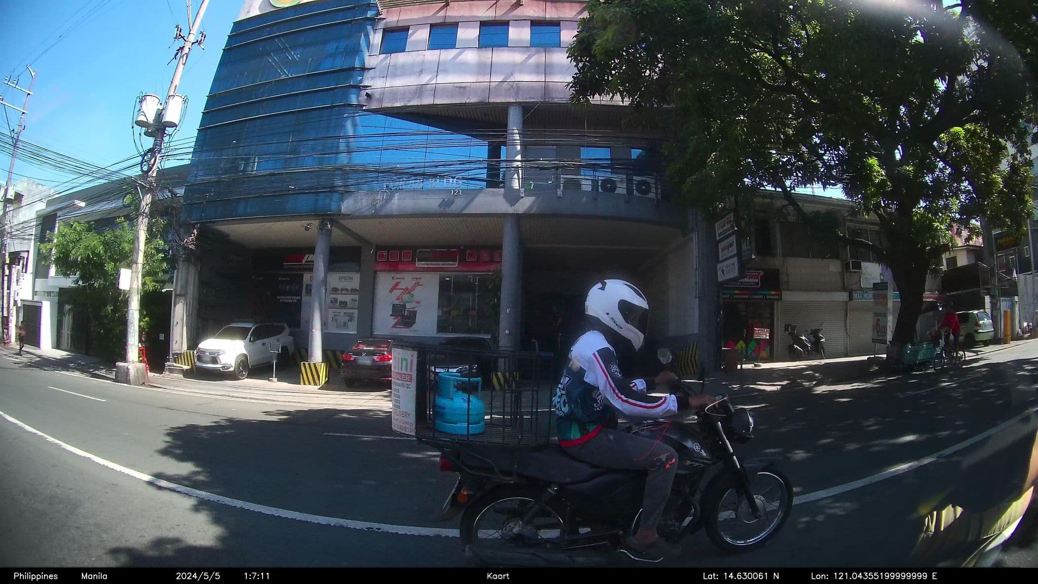 Street view near Cosmo Hotel, Mariana — © kaartcam (CC BY-SA · Mapillary)