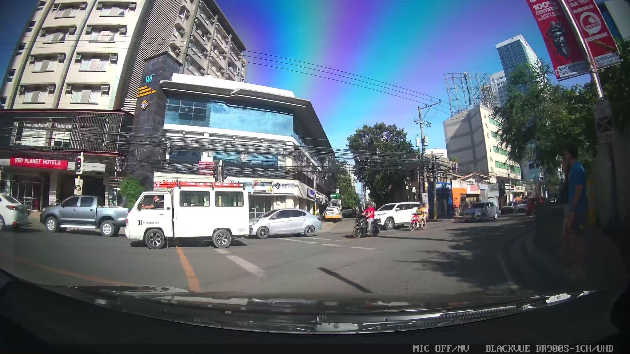 Street view near Red Planet Cebu, Cebu City — © Kaart---FRONT (CC BY-SA · Mapillary)