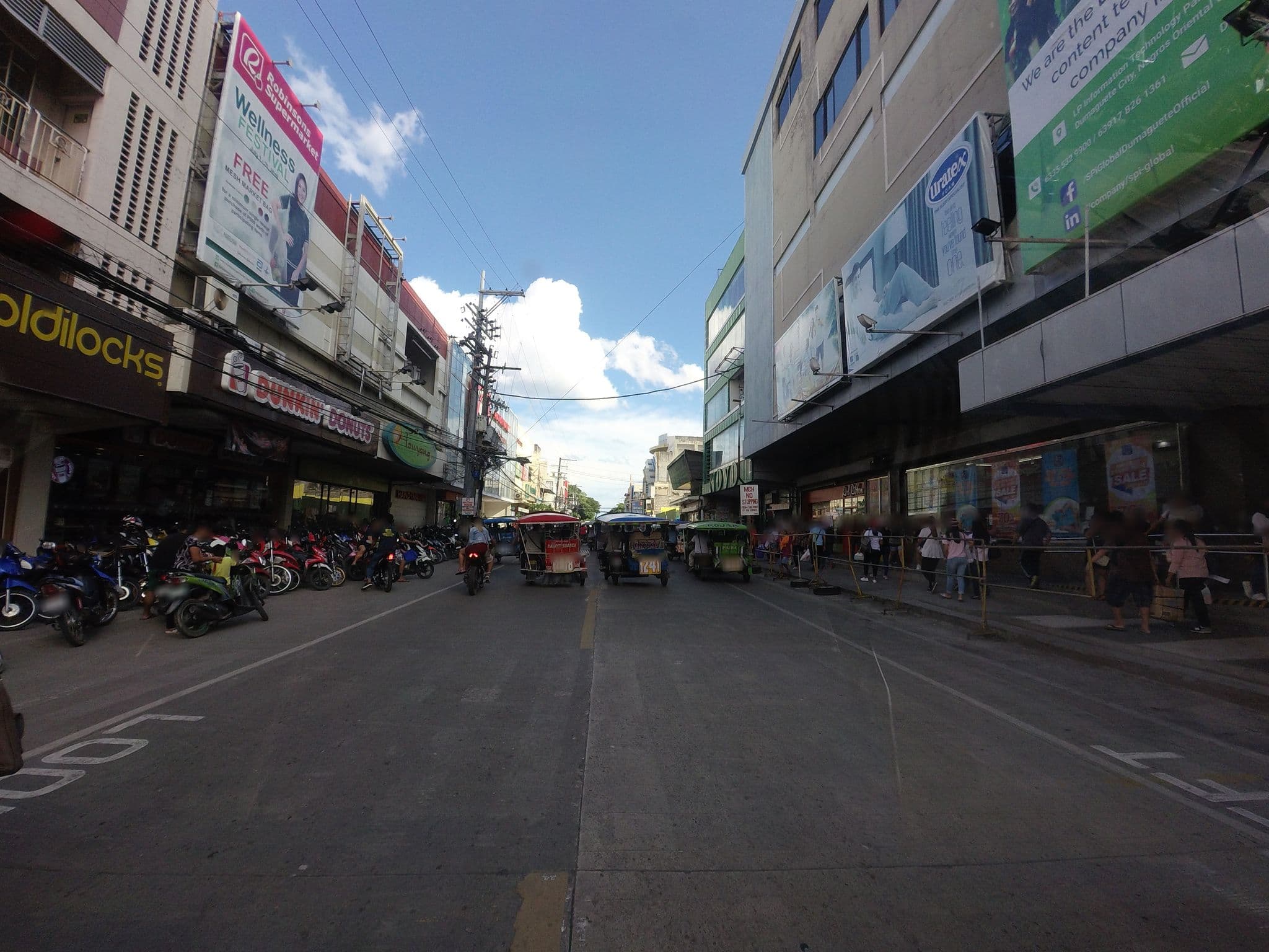 Street view near Asia Novotel, Dumaguete — © GOwin (CC BY-SA · Mapillary)