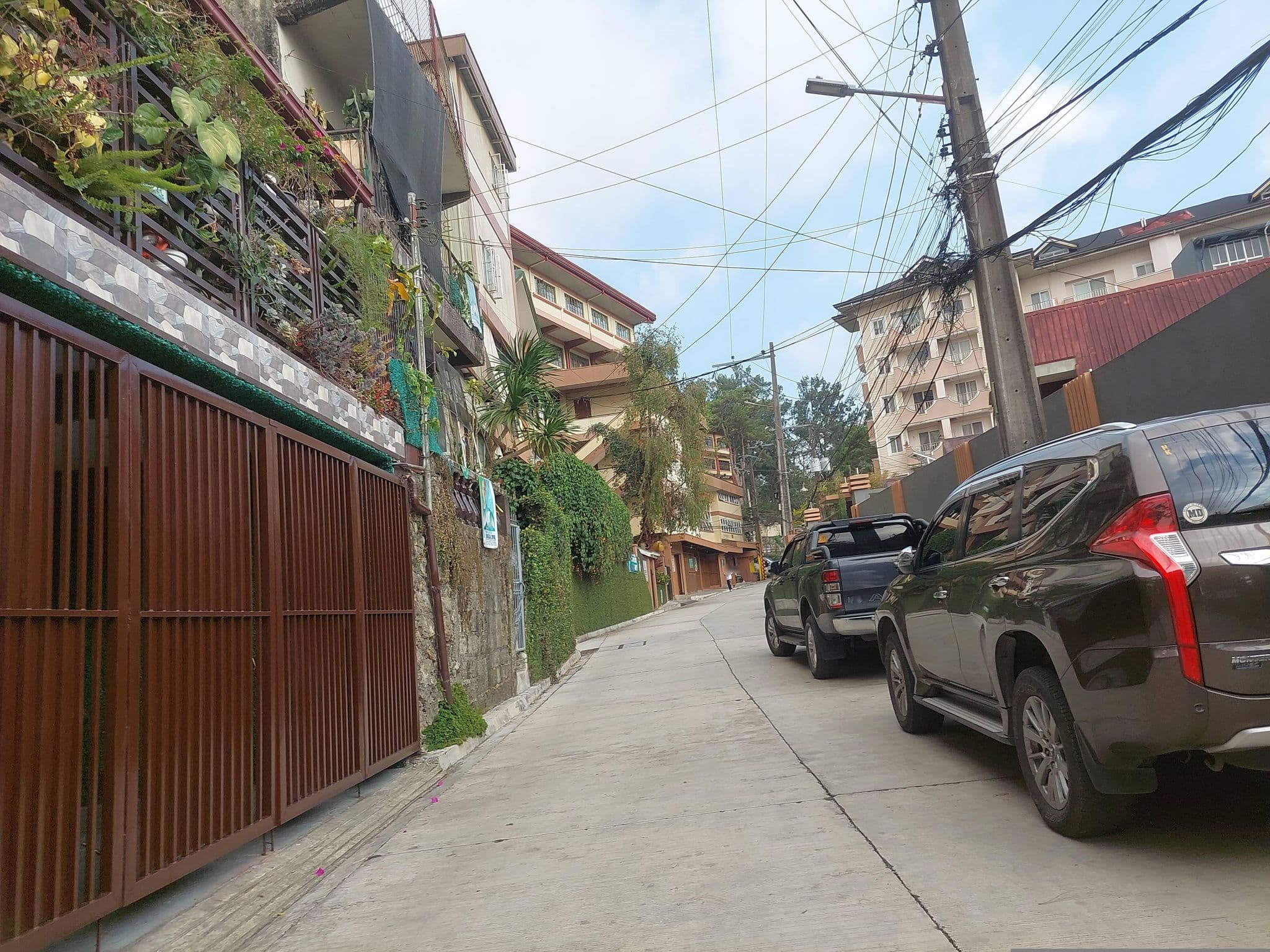 Street view near Juyam Guesthouse, Baguio — © Yivan000 (CC BY-SA · Mapillary)