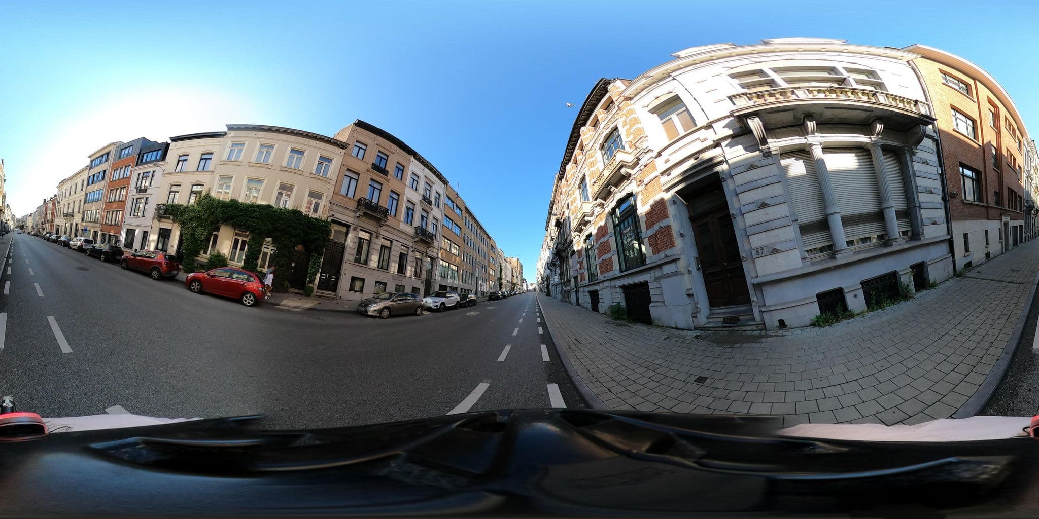 Street view near House Ninety, Ixelles — © RaphaelPasLoin (CC BY-SA · Mapillary)