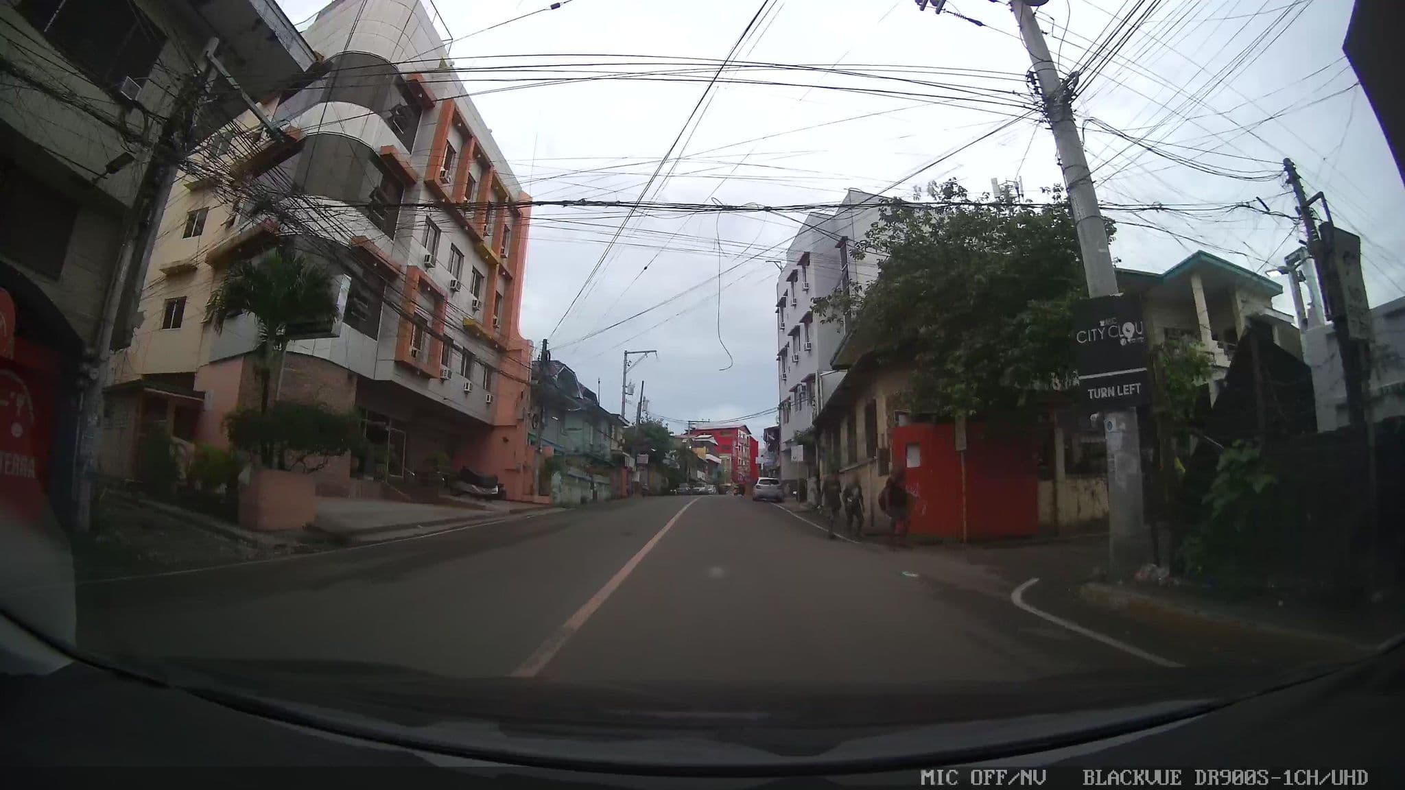 Street view near Robe's Pension House, Adlaon — © Kaart---FRONT (CC BY-SA · Mapillary)