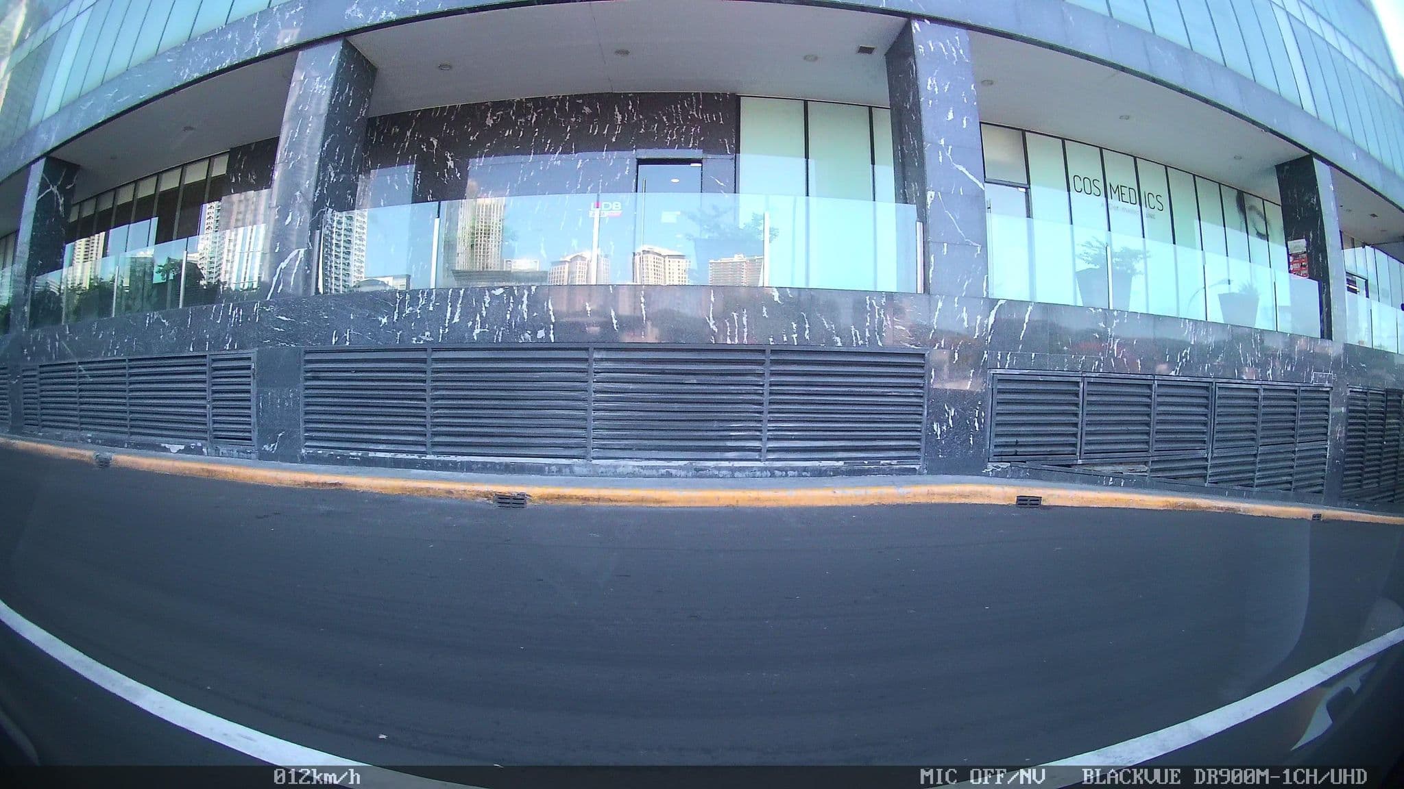 Street view near Brittany Hotel, Makati City — © kaart_4 (CC BY-SA · Mapillary)