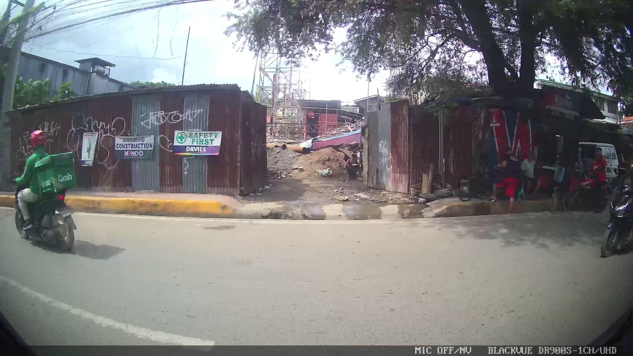 Street view near D "New" Inn, Apas — © Kaart---RIGHT (CC BY-SA · Mapillary)