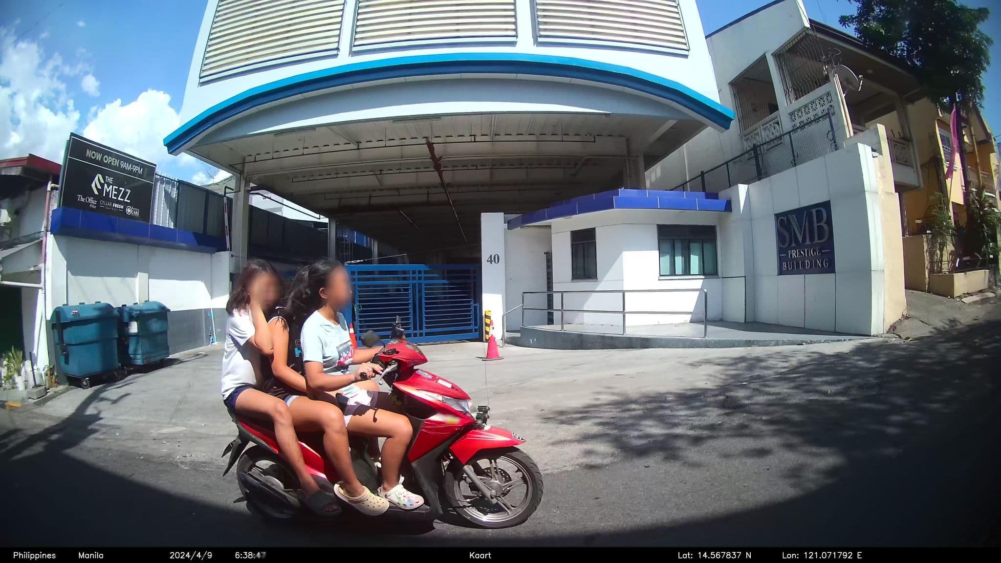 Street view near Wow Hotels, Pasig City — © kaart_4 (CC BY-SA · Mapillary)