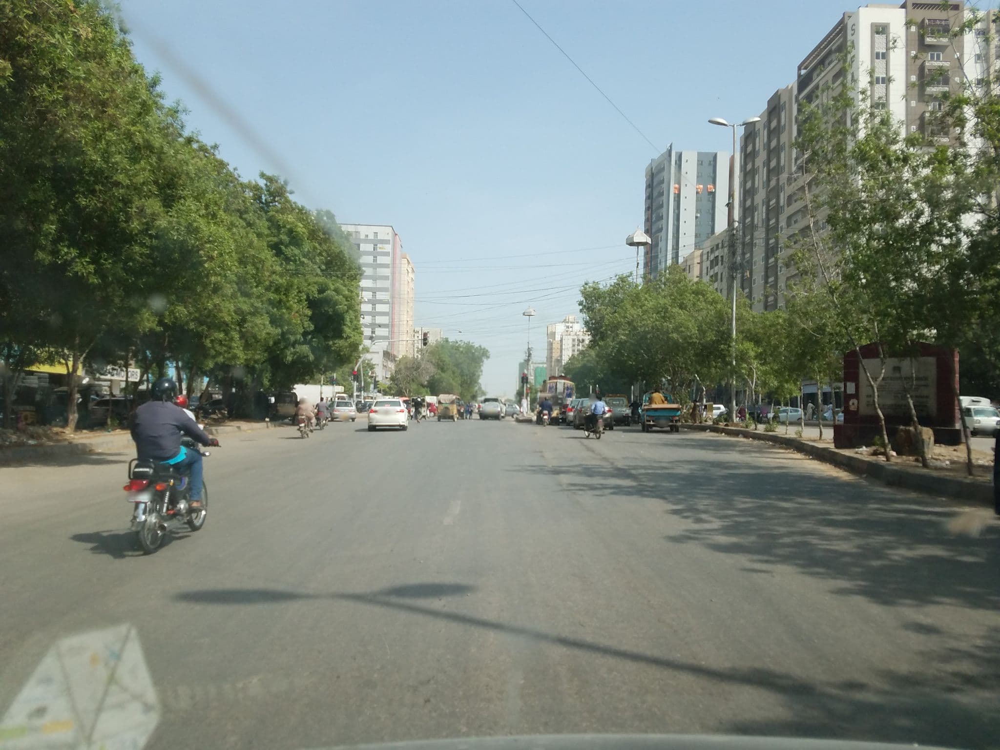 Street view near Makkah Classic, Pakistan Employees Cooperative Housing Society