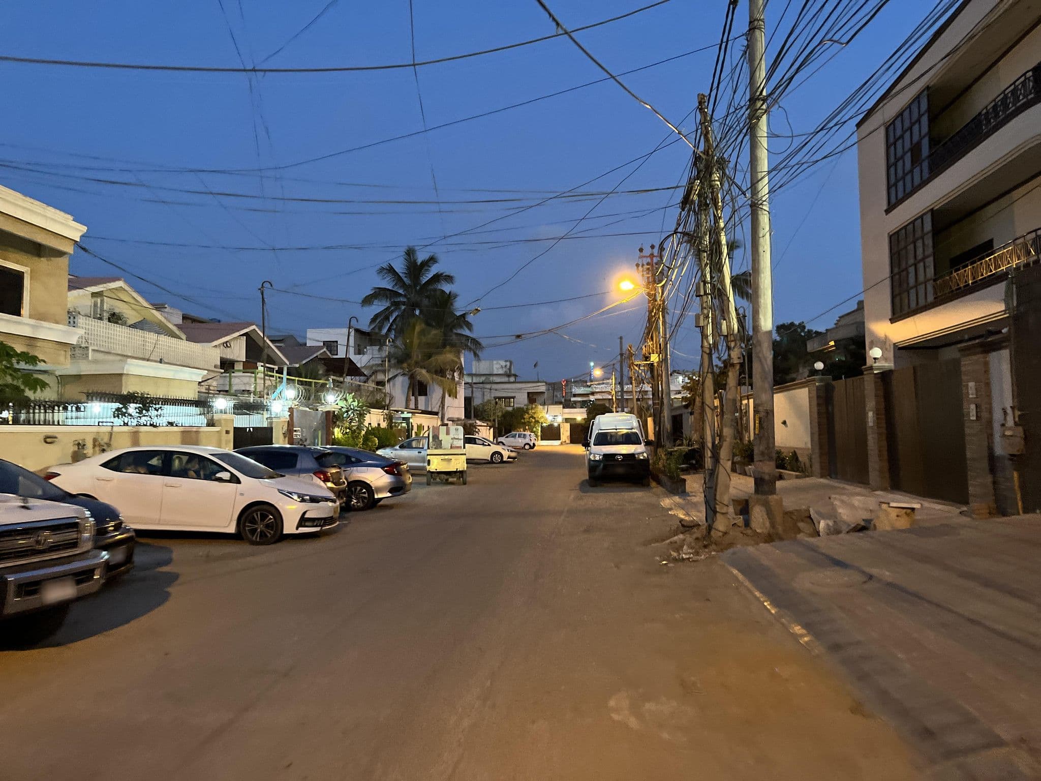 Street view near Engro Guest House, Karachi