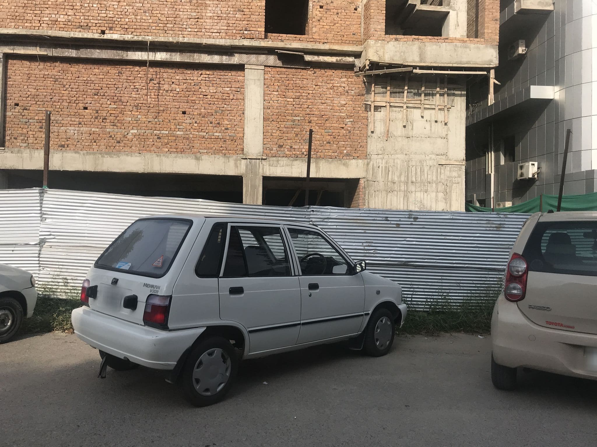 Street view near Hotel Shalimar Islamabad, Islamabad
