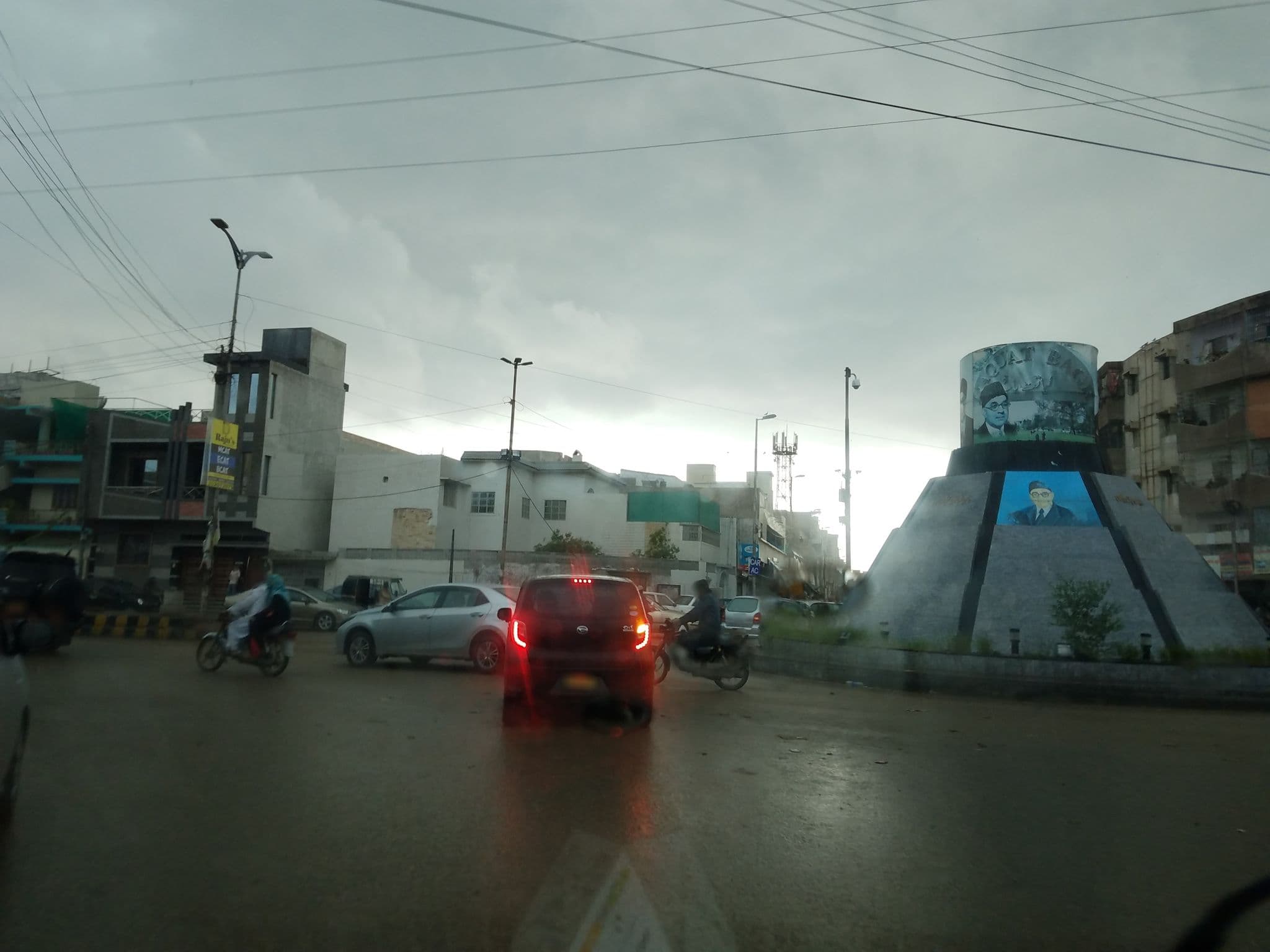 Street view near Abbas Square, Pakistan Employees Cooperative Housing Society