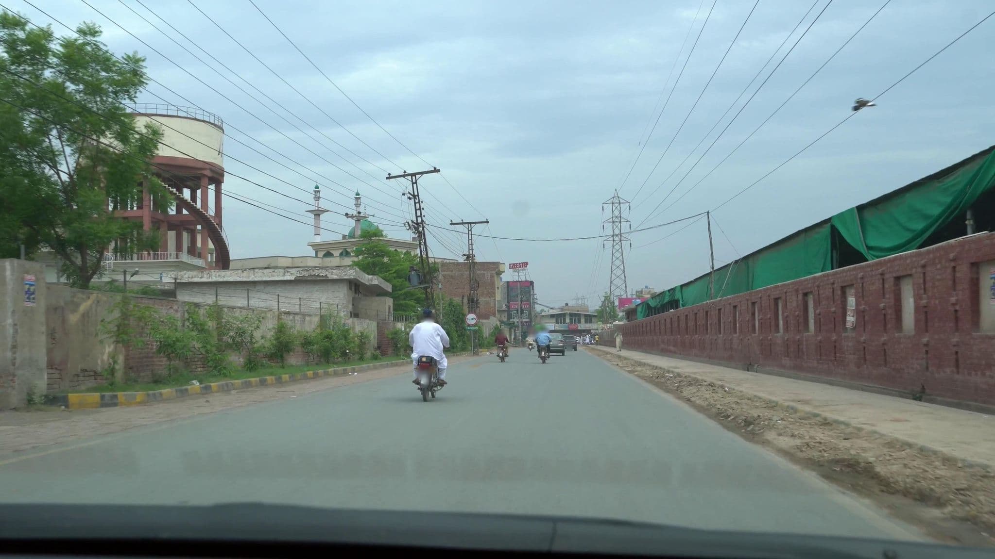 Street view near Raj One Hotel, Faisalabad — © cut (CC BY-SA · Mapillary)