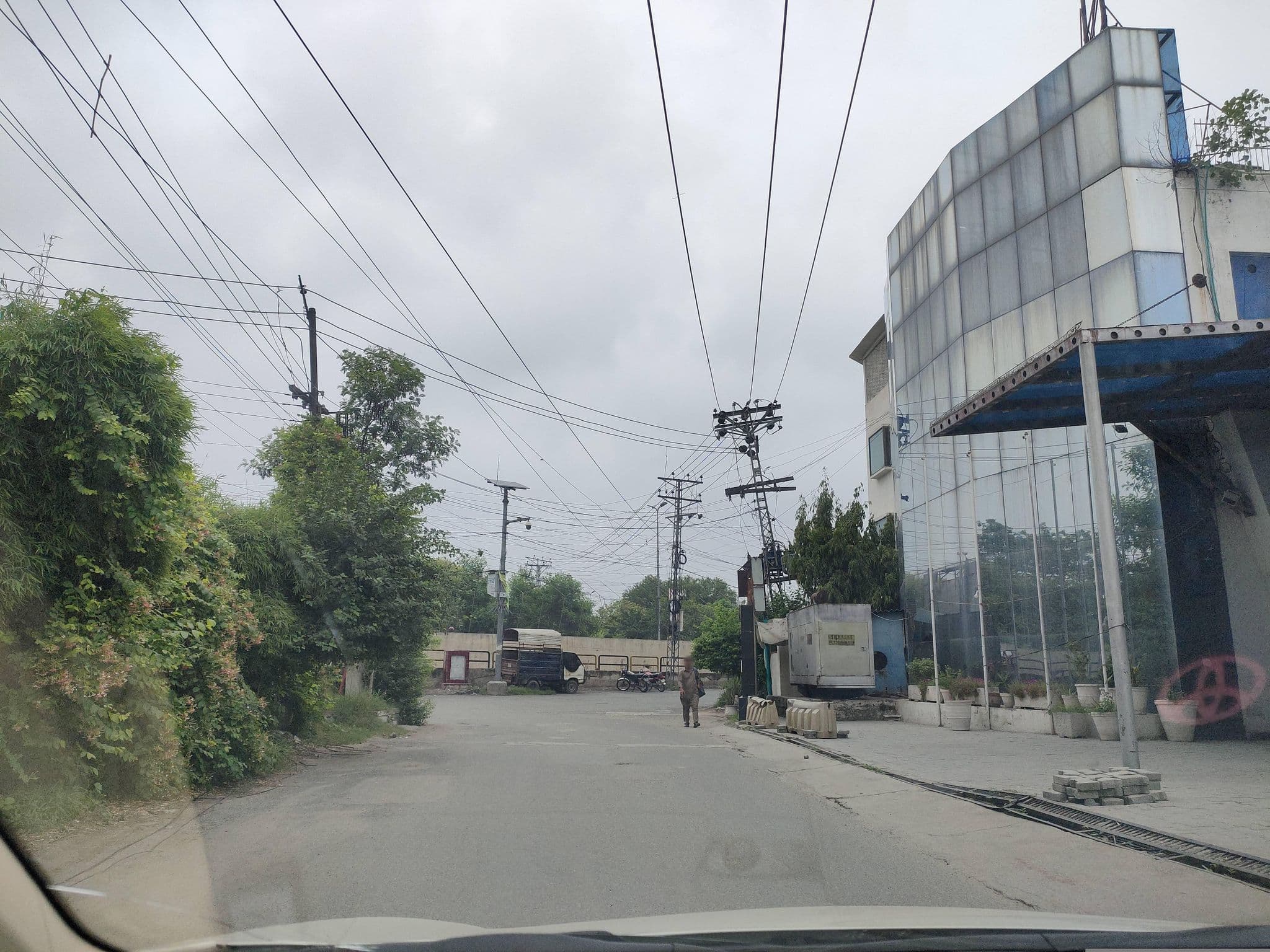 Street view near Crown Hotel, Lahore — © Muhammad_Haris (CC BY-SA · Mapillary)