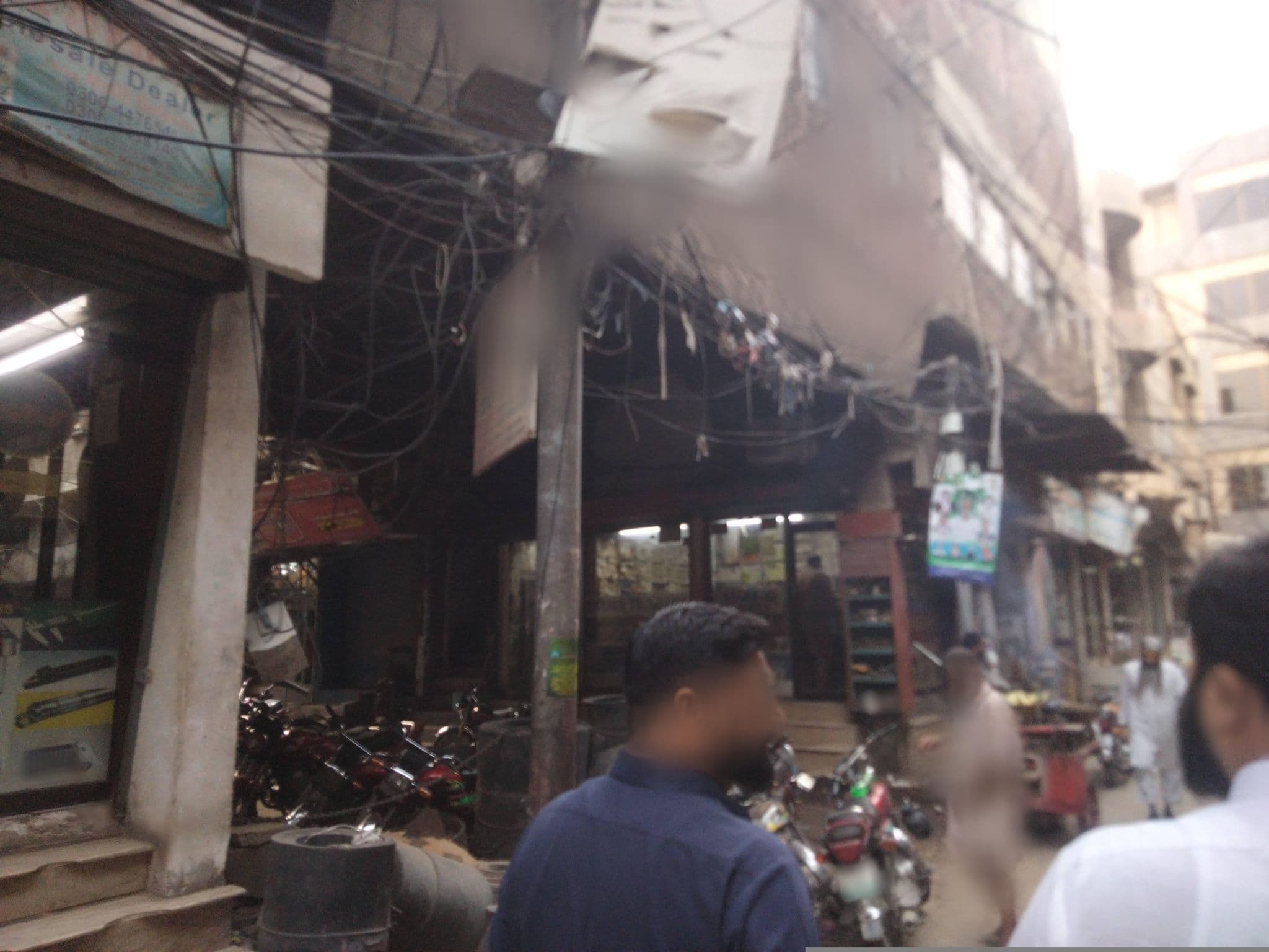 Street view near atiq room, Lahore — © Safeer_Hussain (CC BY-SA · Mapillary)