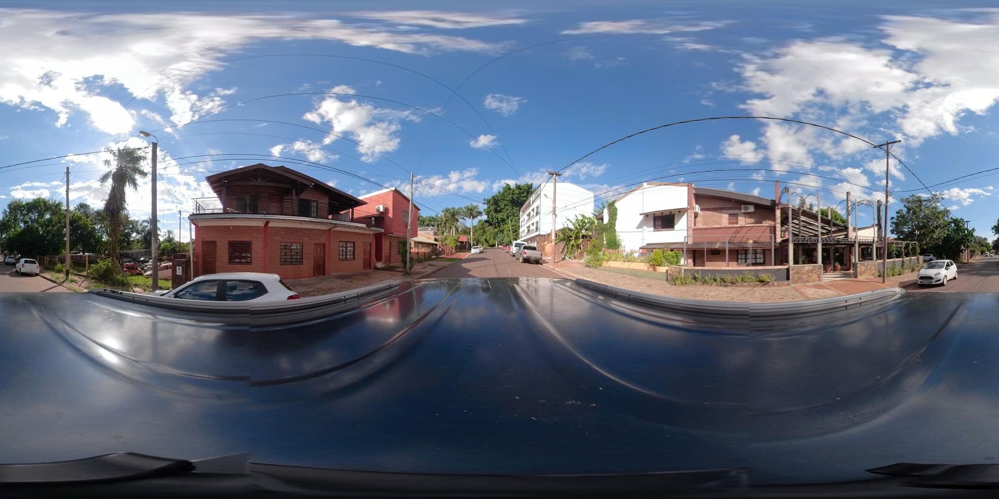 Street view near Passaros Suite, Puerto Iguazú