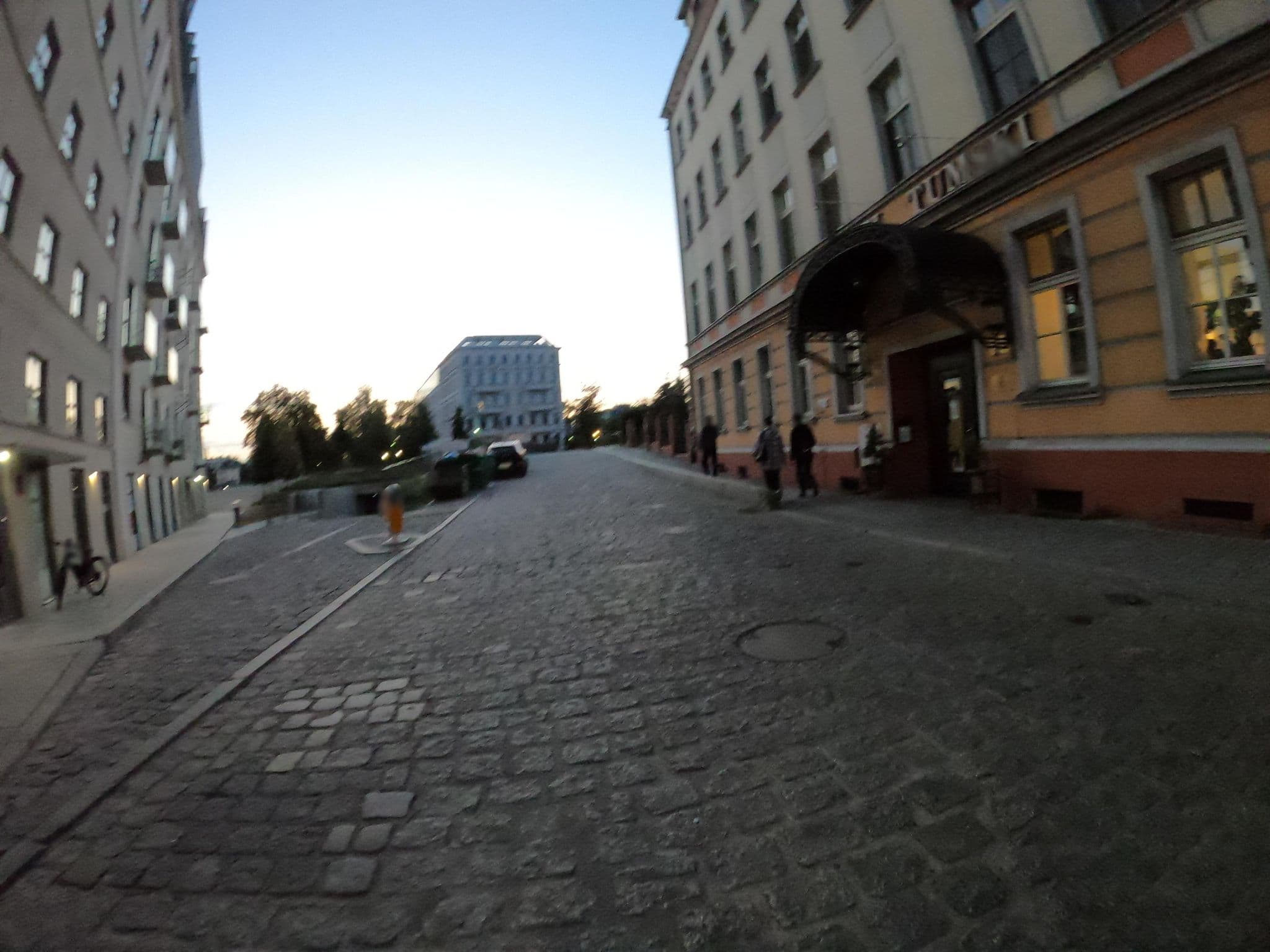 Street view near Schronisko Na Wyspie, Rejon placu Świętego Macieja — © masterofnoroad (CC BY-SA · Mapillary)