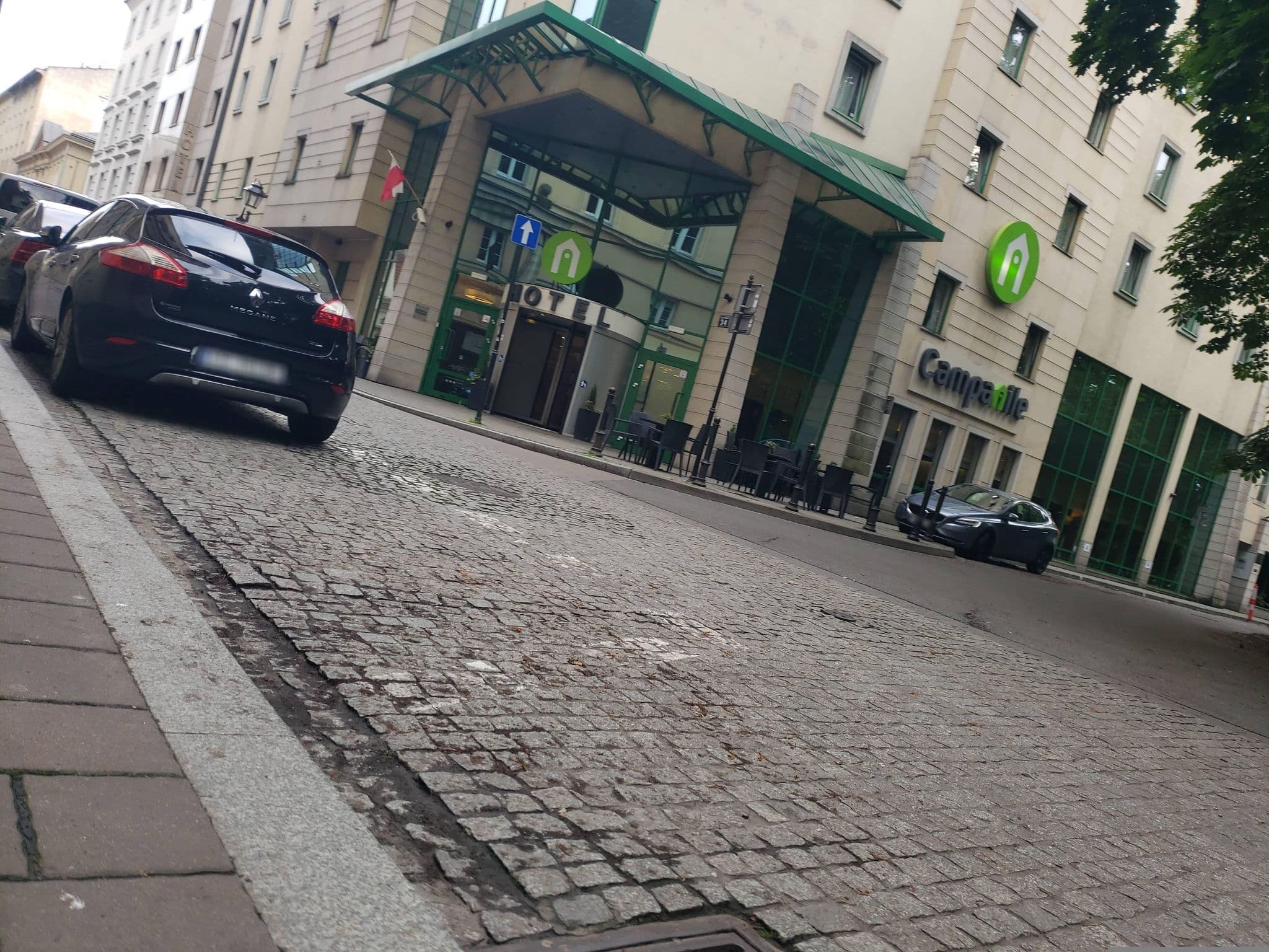 Street view near Hotel Campanile, Kraków — © mapfool (CC BY-SA · Mapillary)
