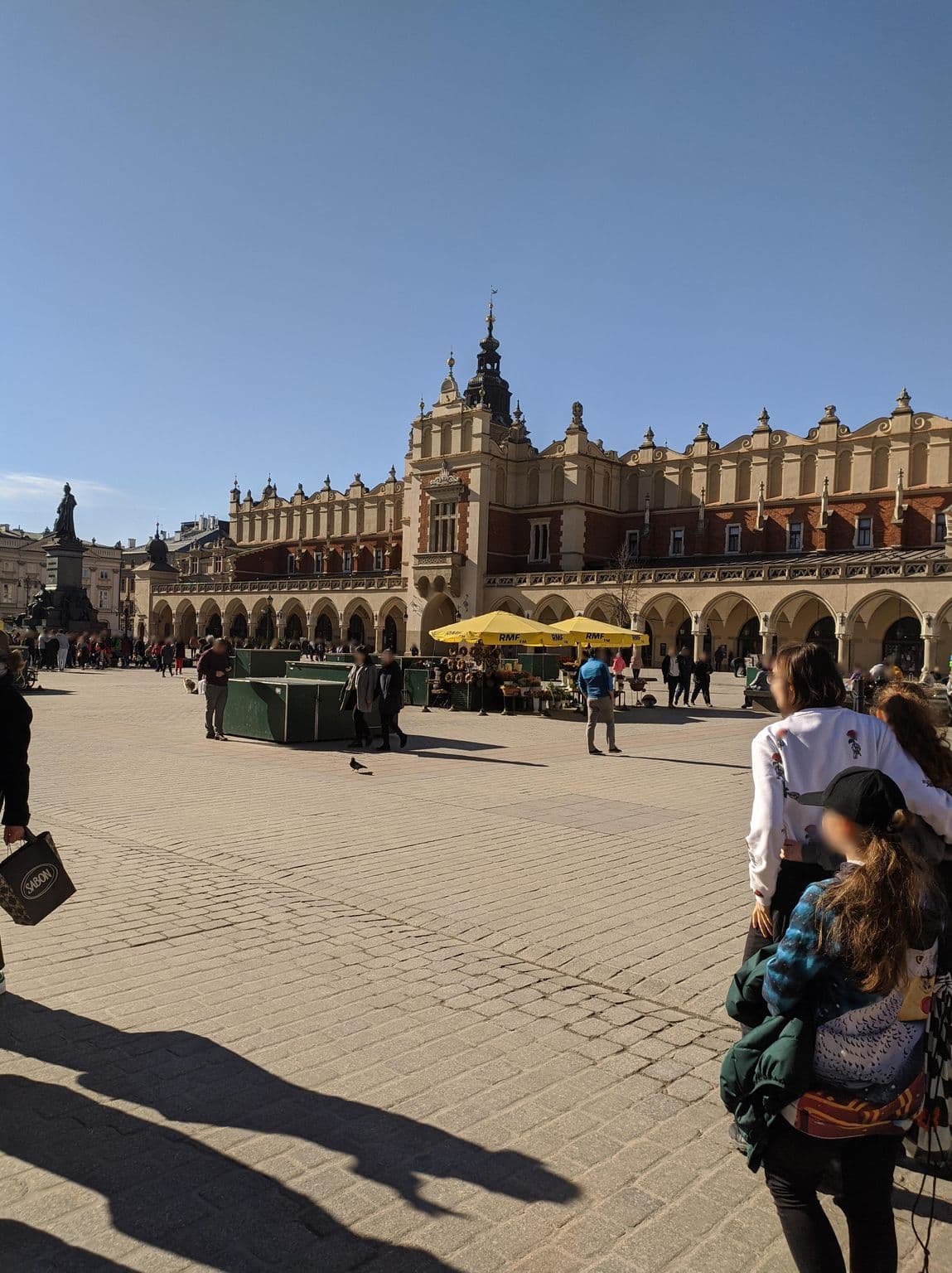 Street view near Hostel Gardenhouse, Kraków — © fantoment (CC BY-SA · Mapillary)