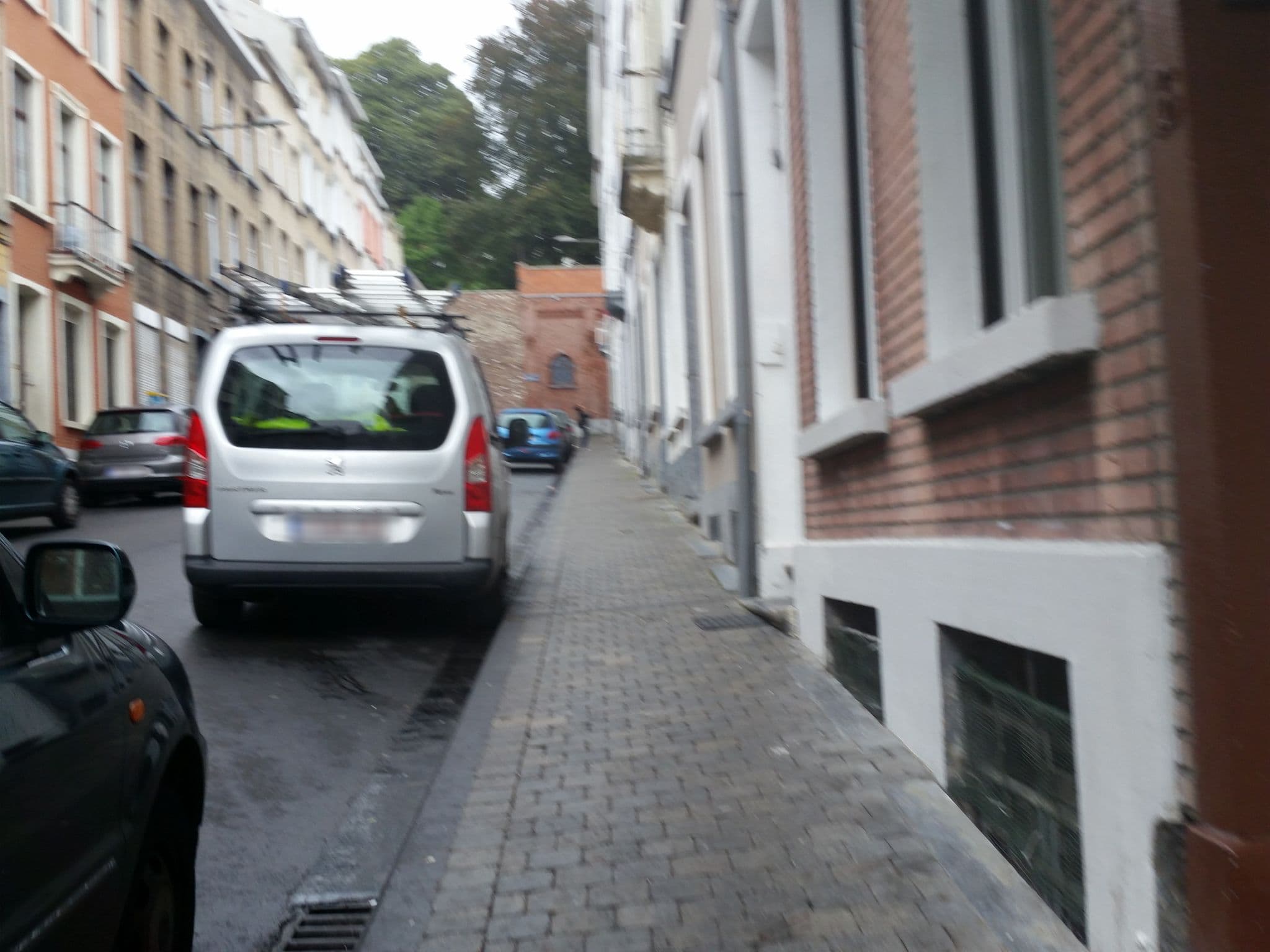 Street view near Schaerbeek Apartment, Saint-Josse-ten-Noode — © filipc (CC BY-SA · Mapillary)