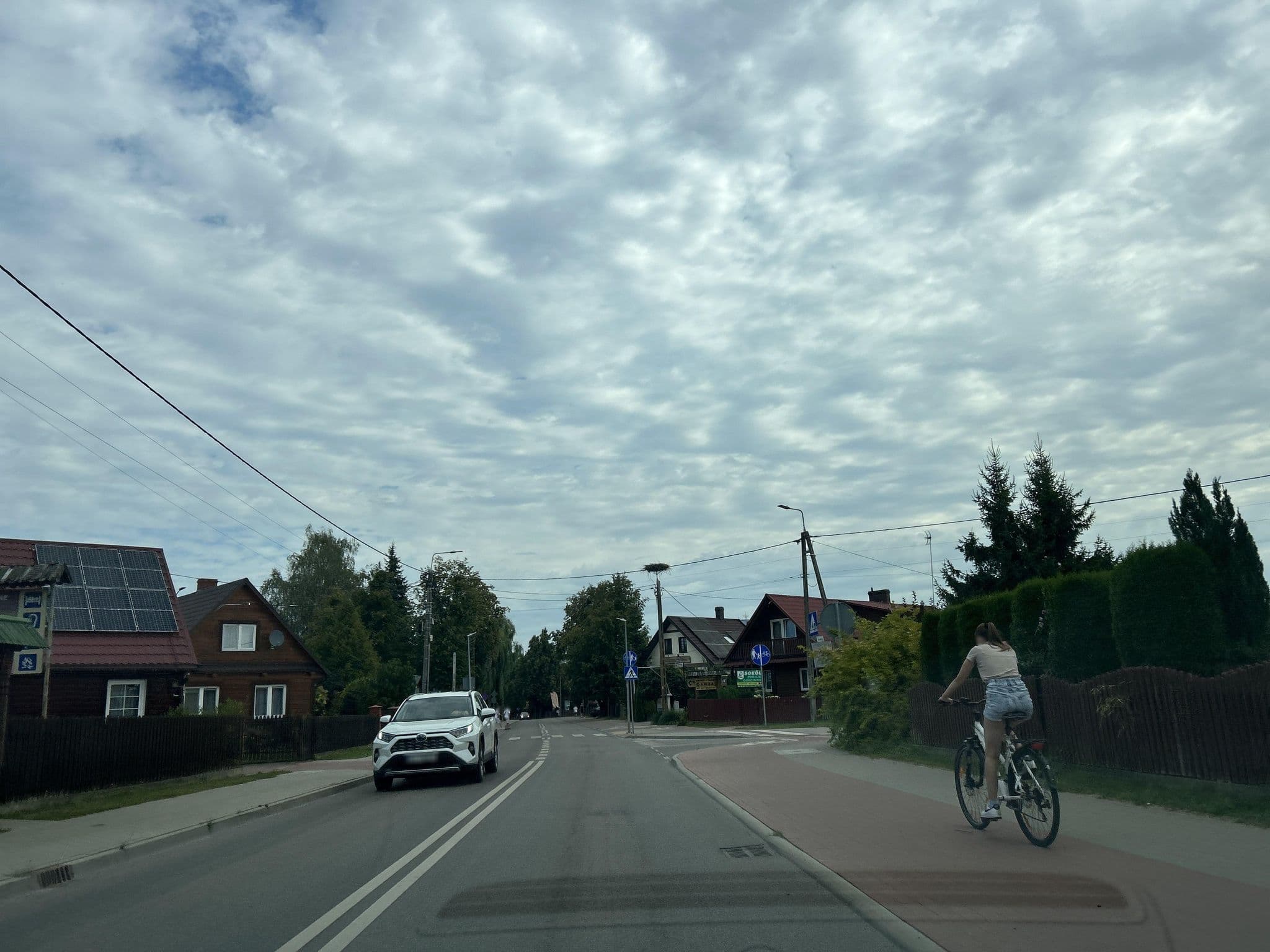 Street view near Agroturystyka "Pokoje Ireny", Białowieża — © strudel (CC BY-SA · Mapillary)