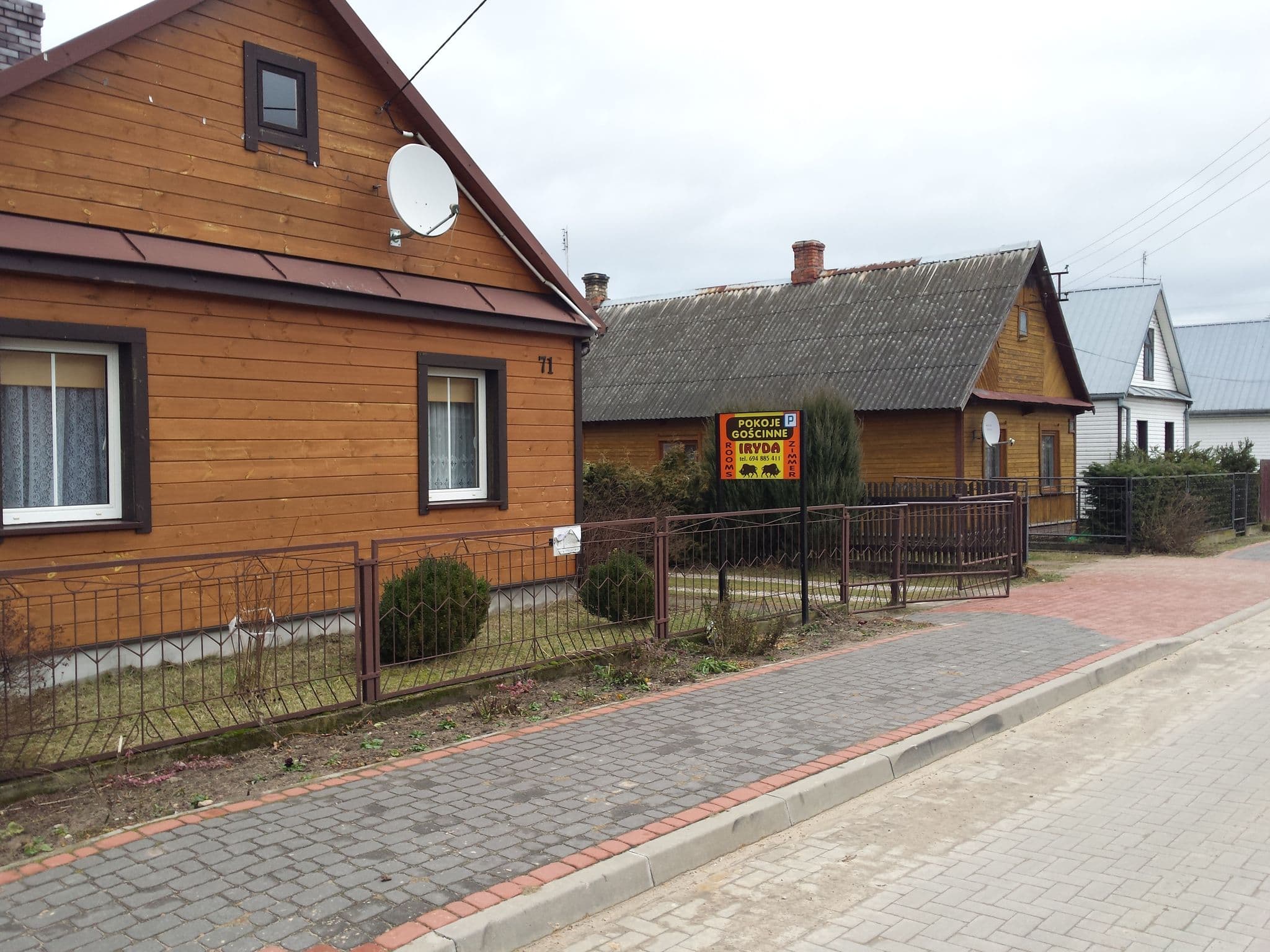 Street view near Pokoje Gościnne "Iryda", Białowieża — © wiktorn (CC BY-SA · Mapillary)