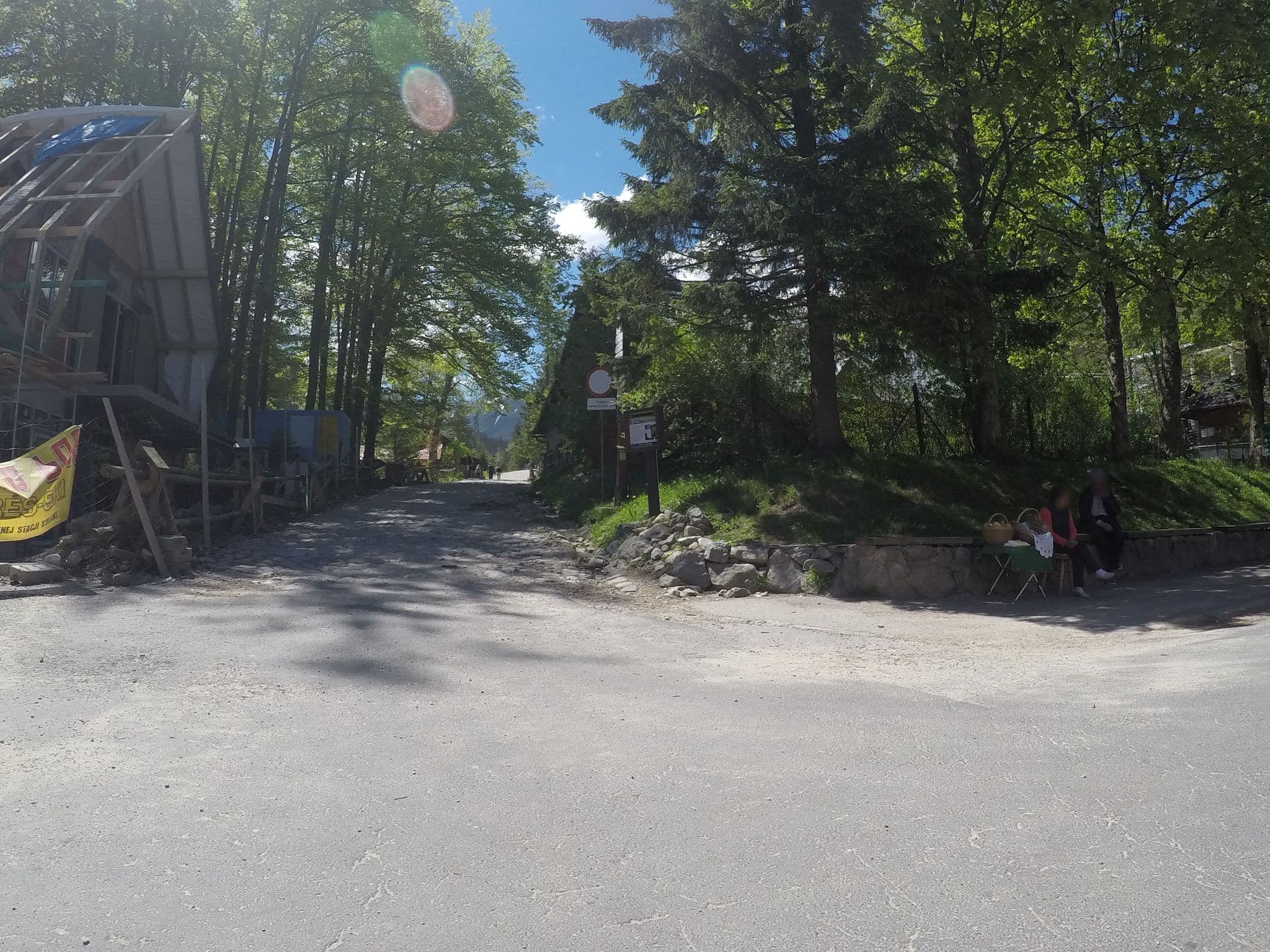 Street view near Zajazd Górski Kuźnice, Zakopane