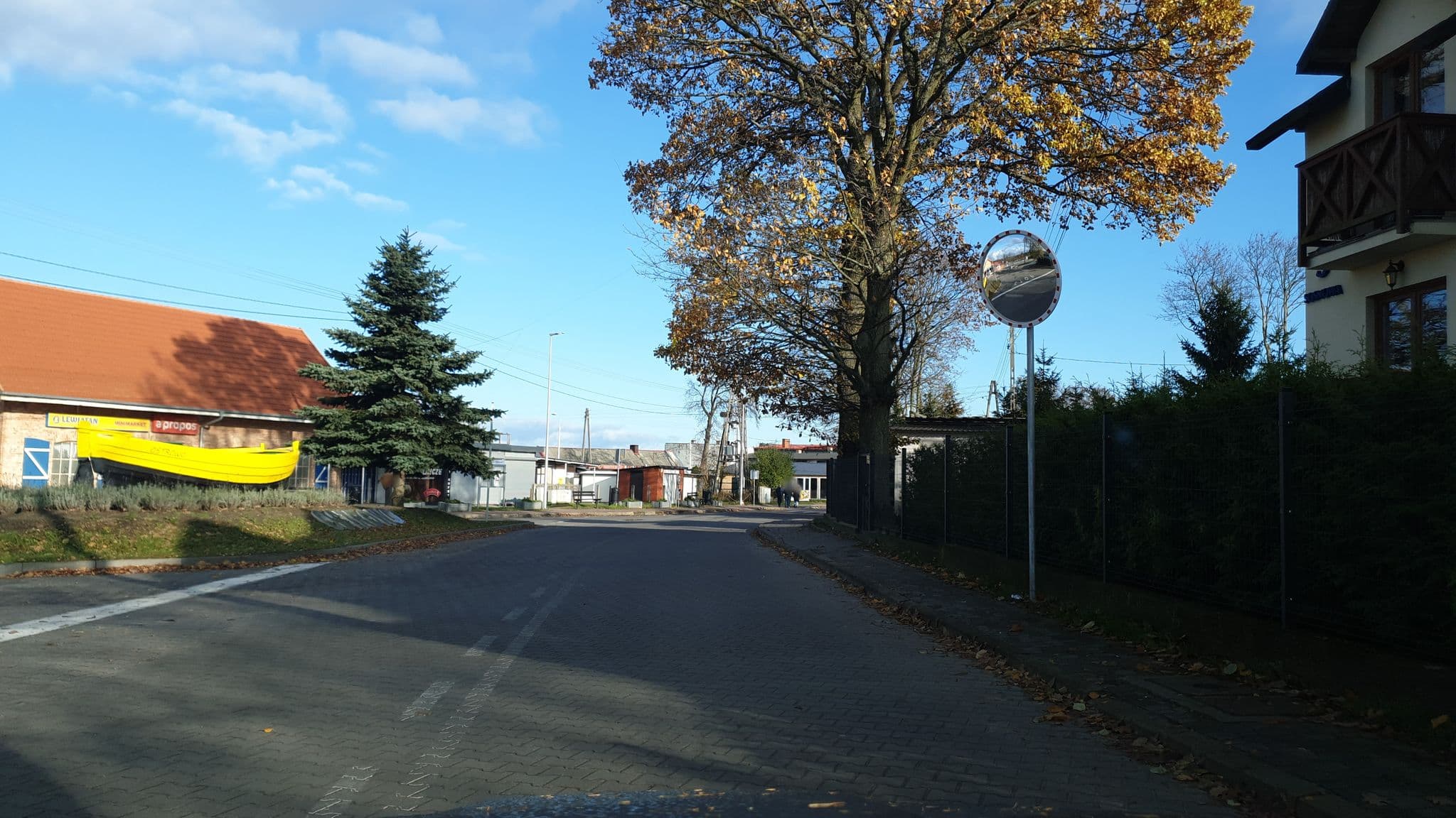 Street view near Sztorm, Jastrzębia Góra