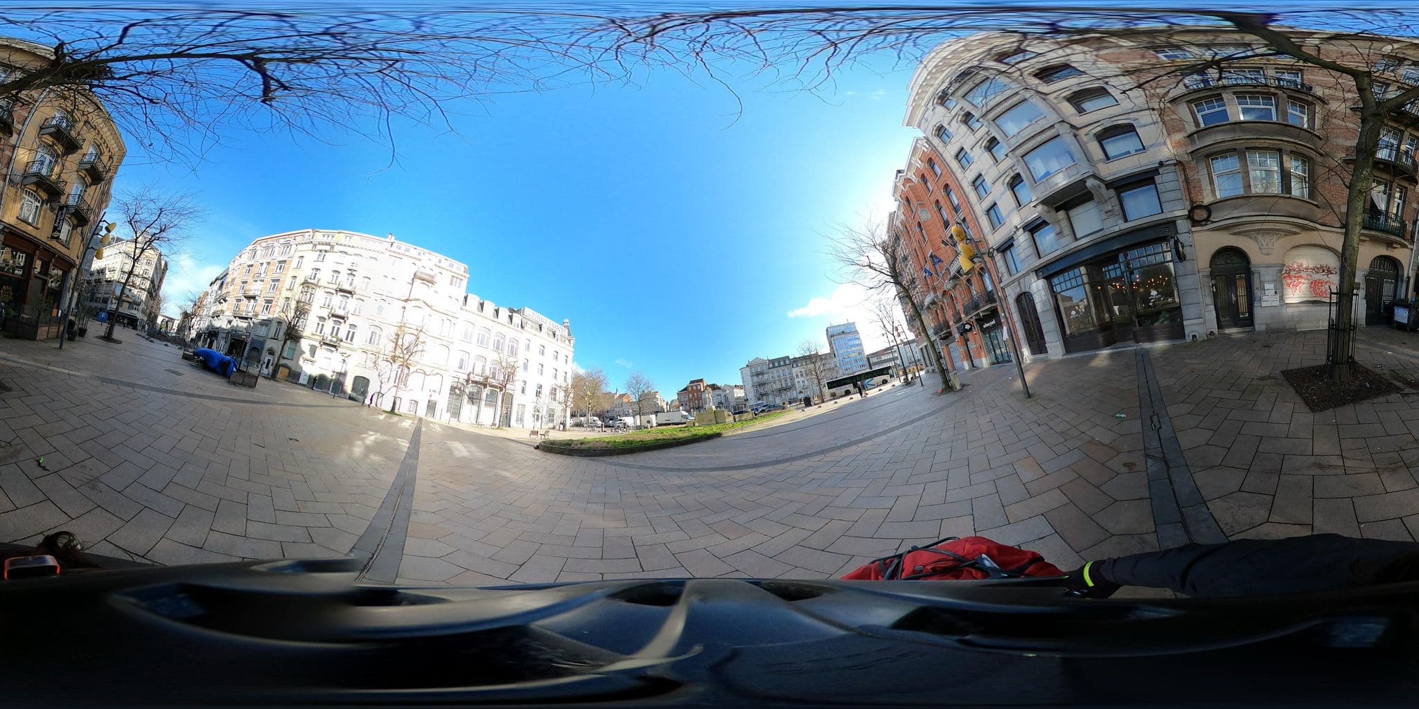 Street view near Urban Yard Hotel, Brussels — © RaphaelPasLoin (CC BY-SA · Mapillary)