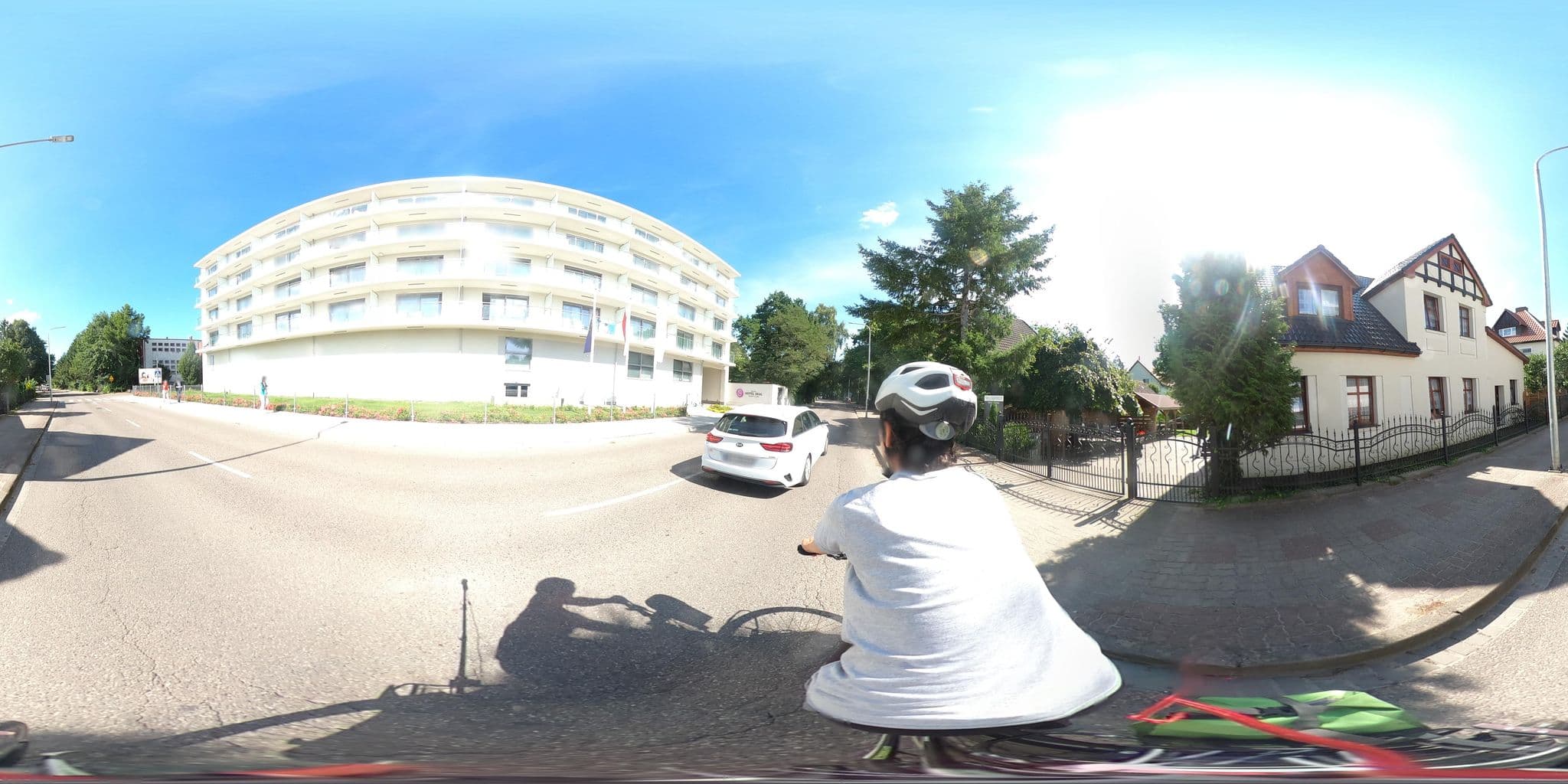 Street view near Hotel SKAL, Ustronie Morskie