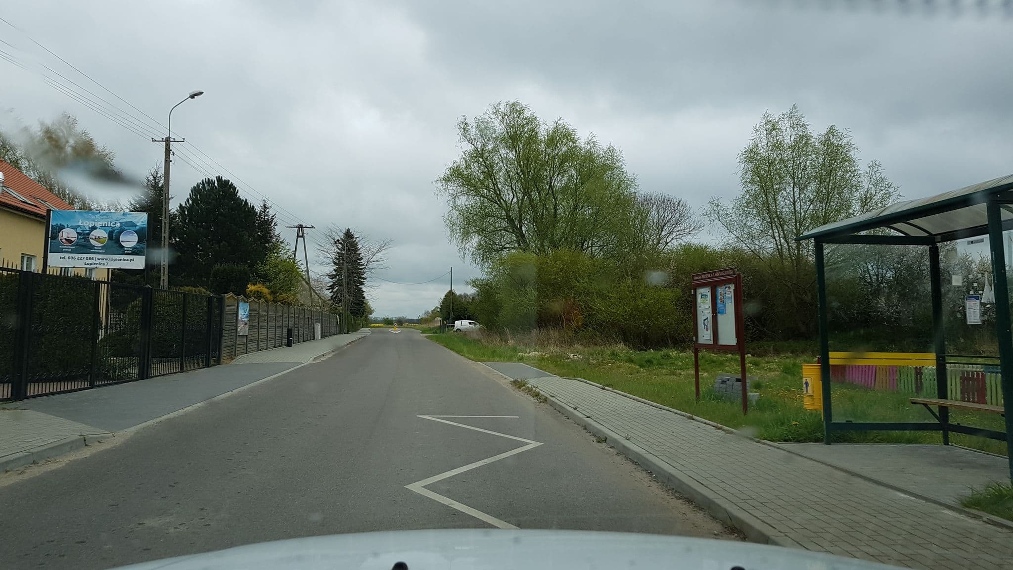 Street view near Pensjonat Łopienica, Ustronie Morskie
