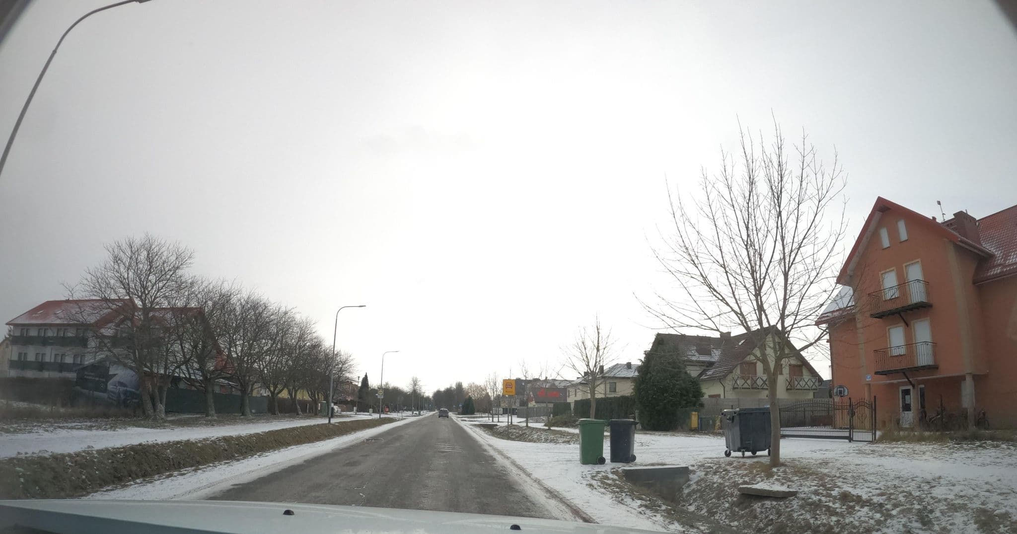 Street view near Villa Labellevie, Ustronie Morskie