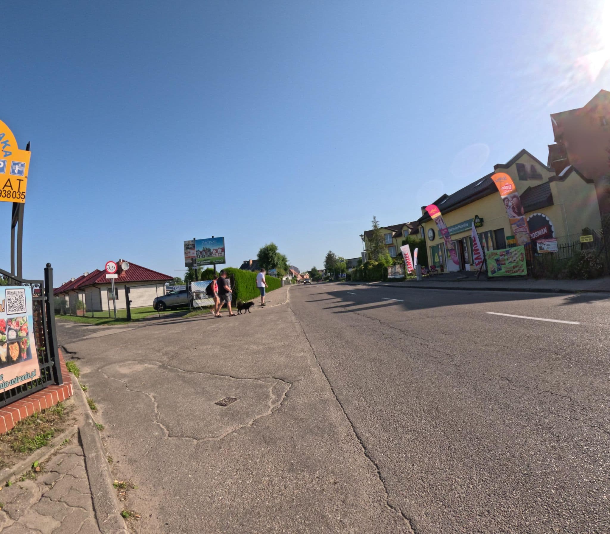 Street view near Chata Rybaka, Ustronie Morskie