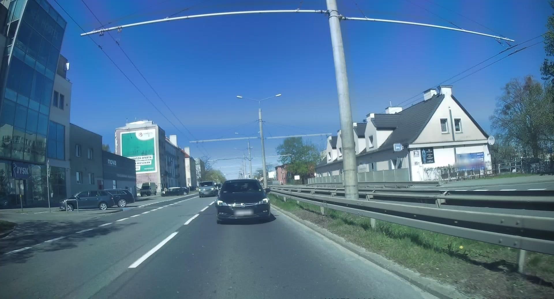 Street view near Sea Hostel, Gdynia — © edc22 (CC BY-SA · Mapillary)